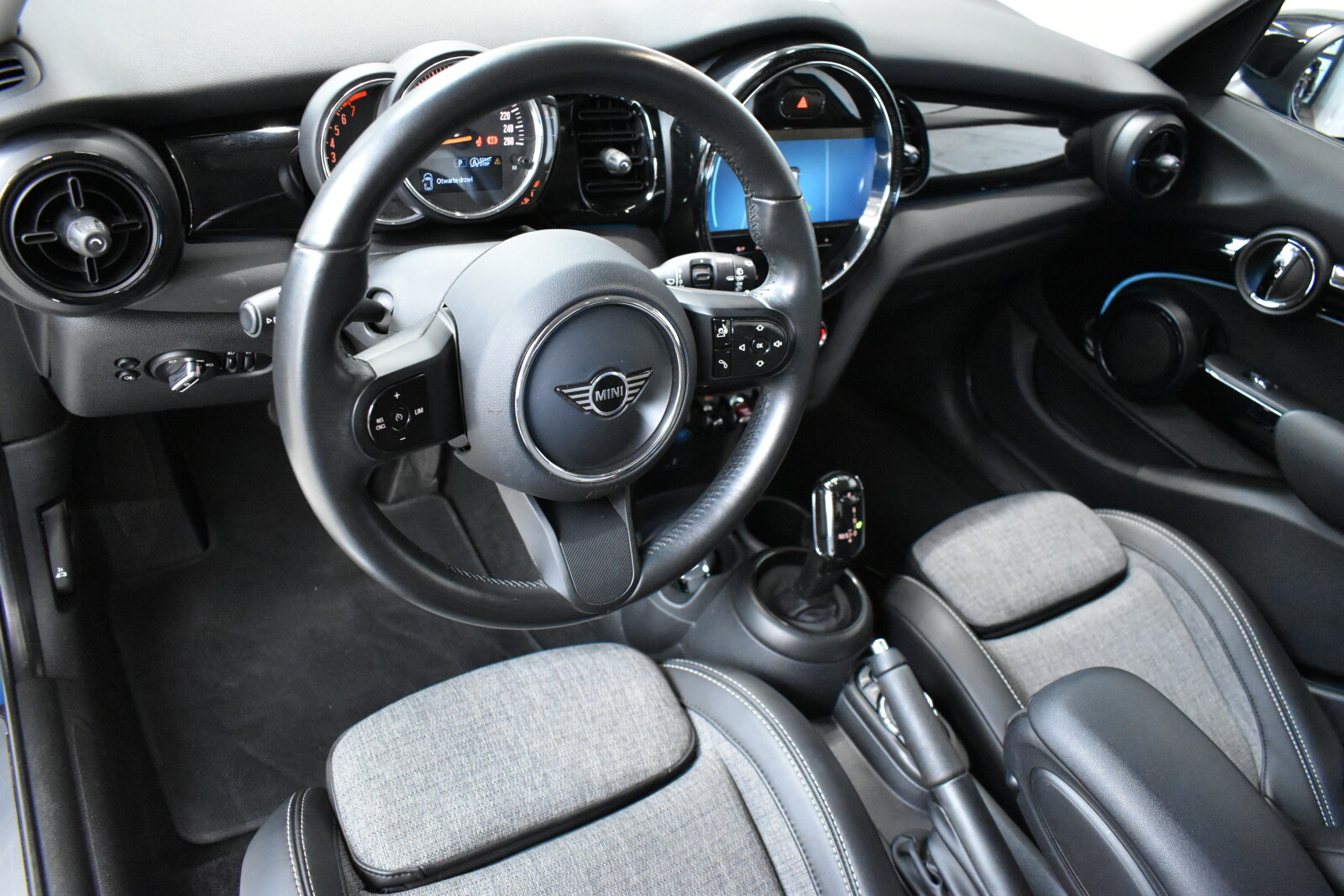 Mini Cooper | automat | ambiente | PDC