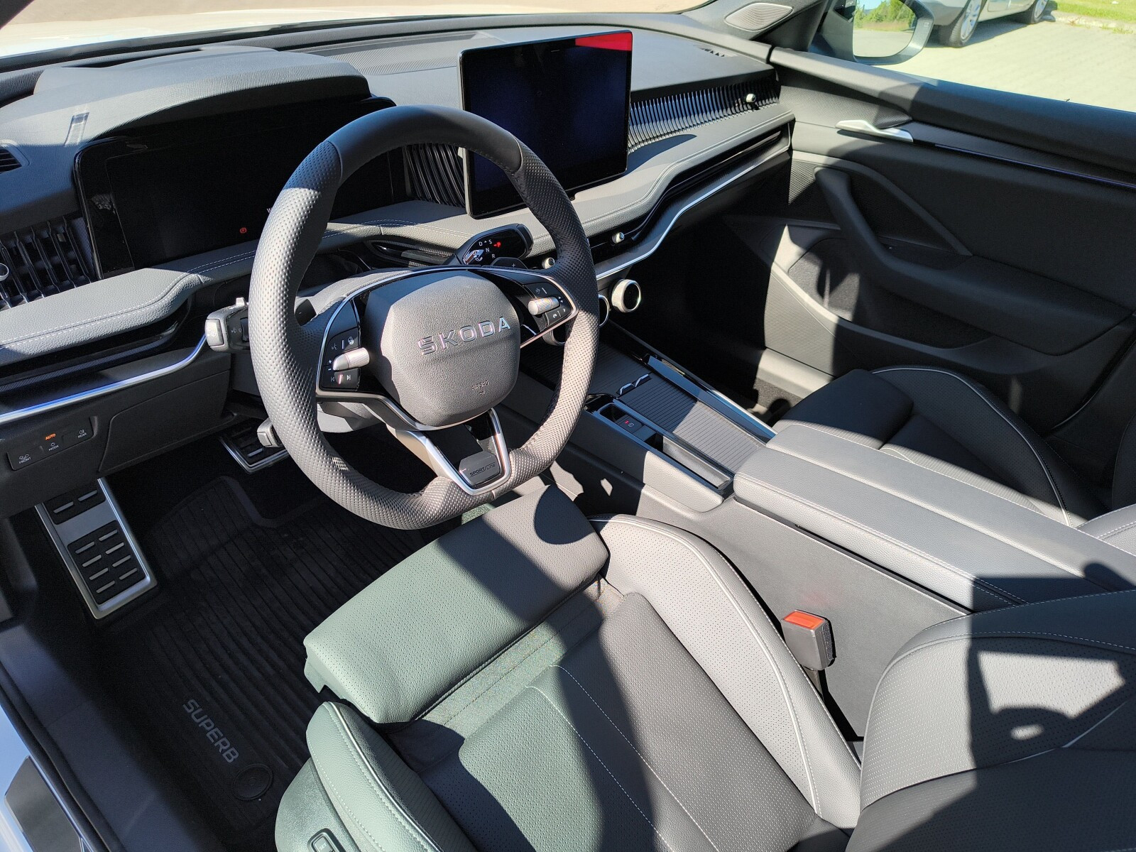 Superb 1.5 TSI Plug-in Hybrid Sportline DSG - hybryda,,272KM
