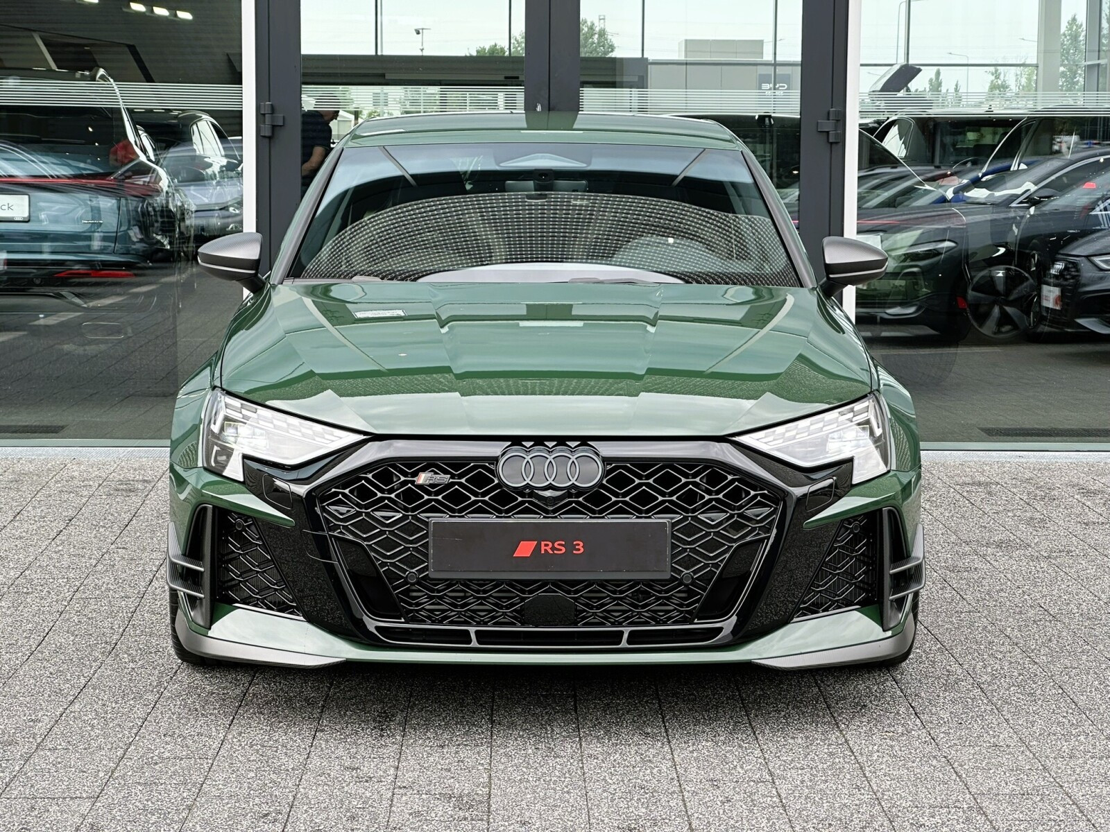 S-tronic * 	Edycja RS3 Competition Limited *