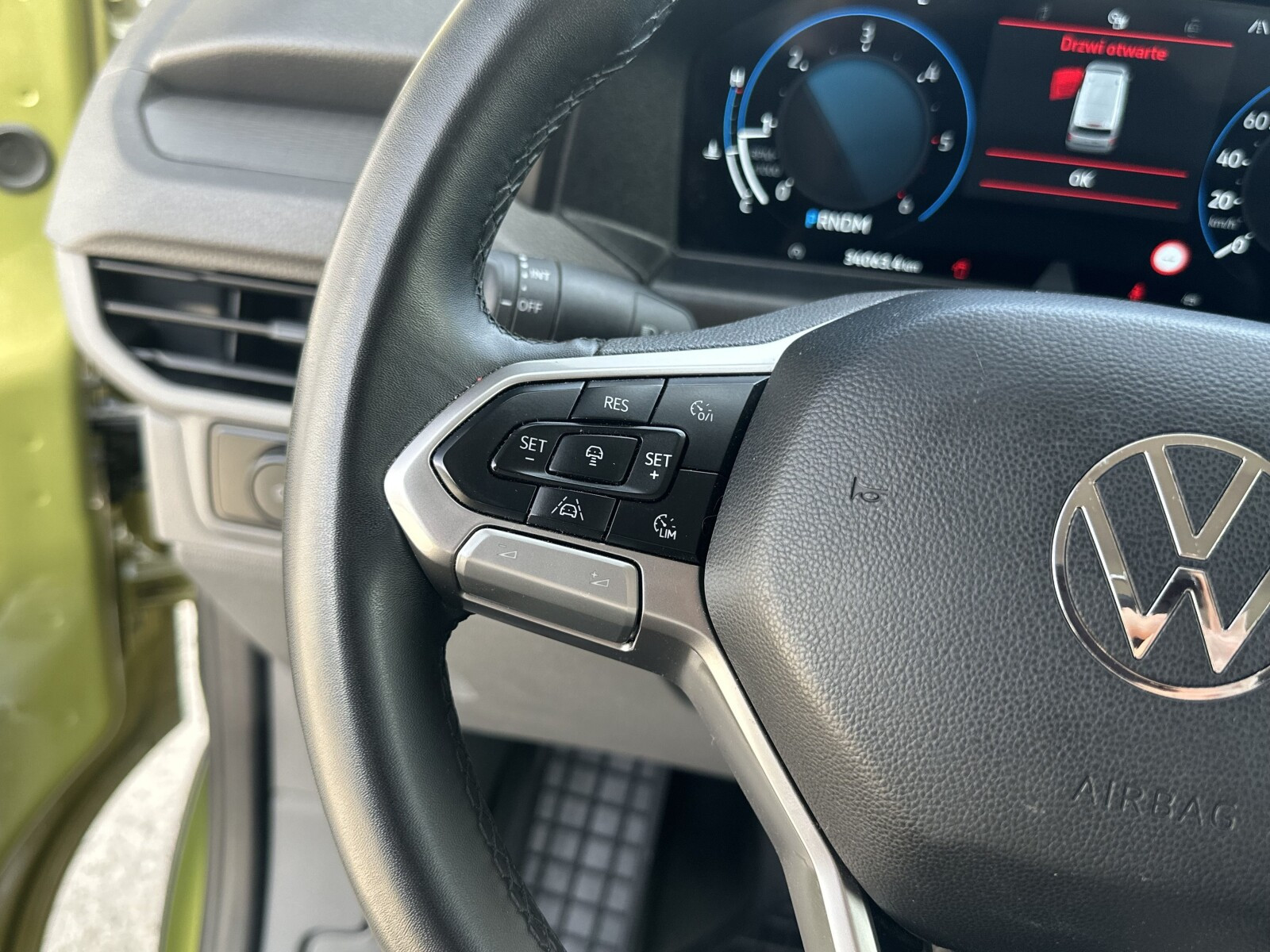 2.0 TDI 170KM Hak holowniczy Side Assist Kamera cofania Keyless FV23%