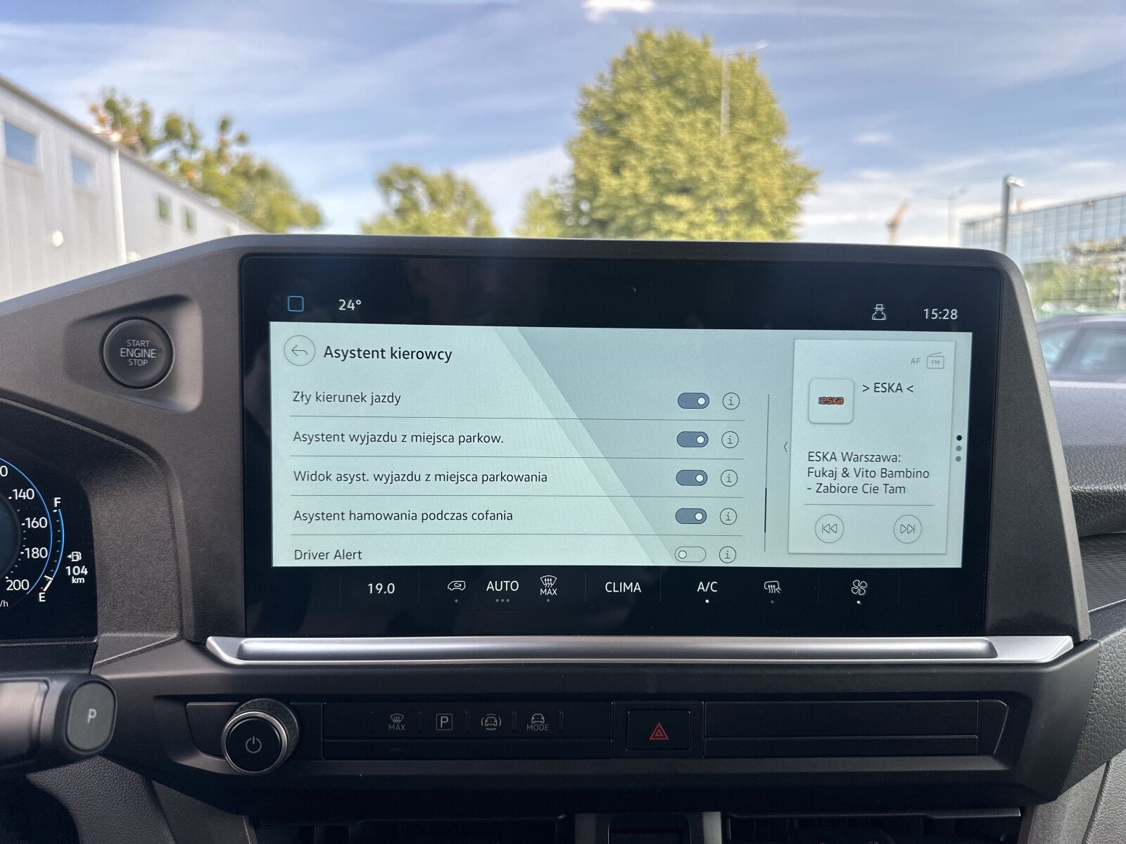 2.0 TDI 170KM Hak holowniczy Side Assist Kamera cofania Keyless FV23%