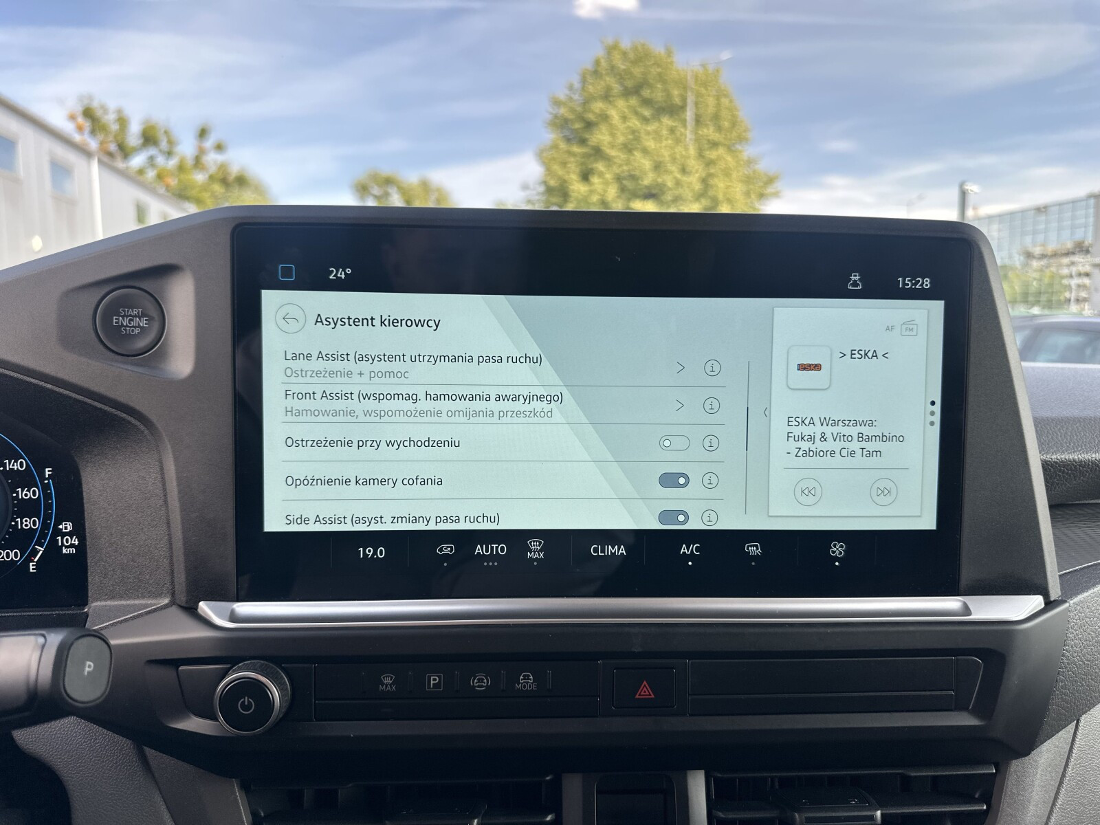 2.0 TDI 170KM Hak holowniczy Side Assist Kamera cofania Keyless FV23%