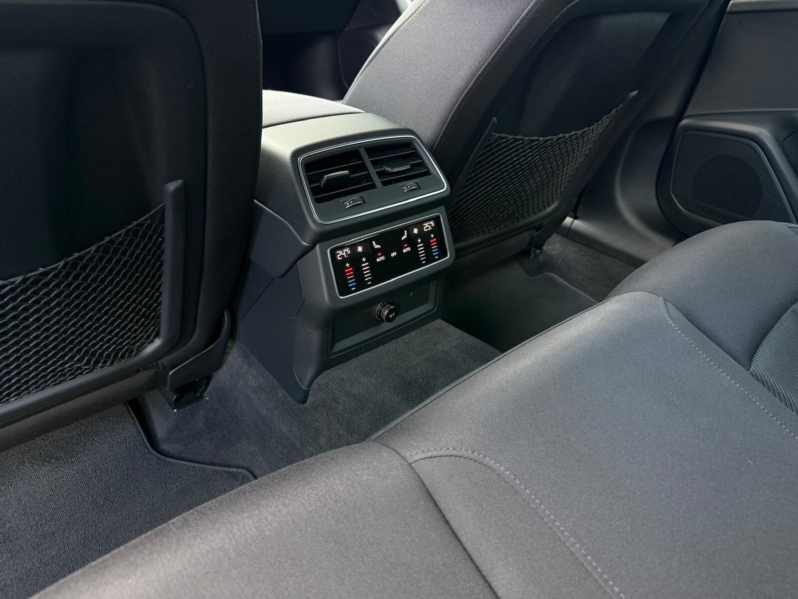 Reflektory LED, Sound System, Kamera cofania