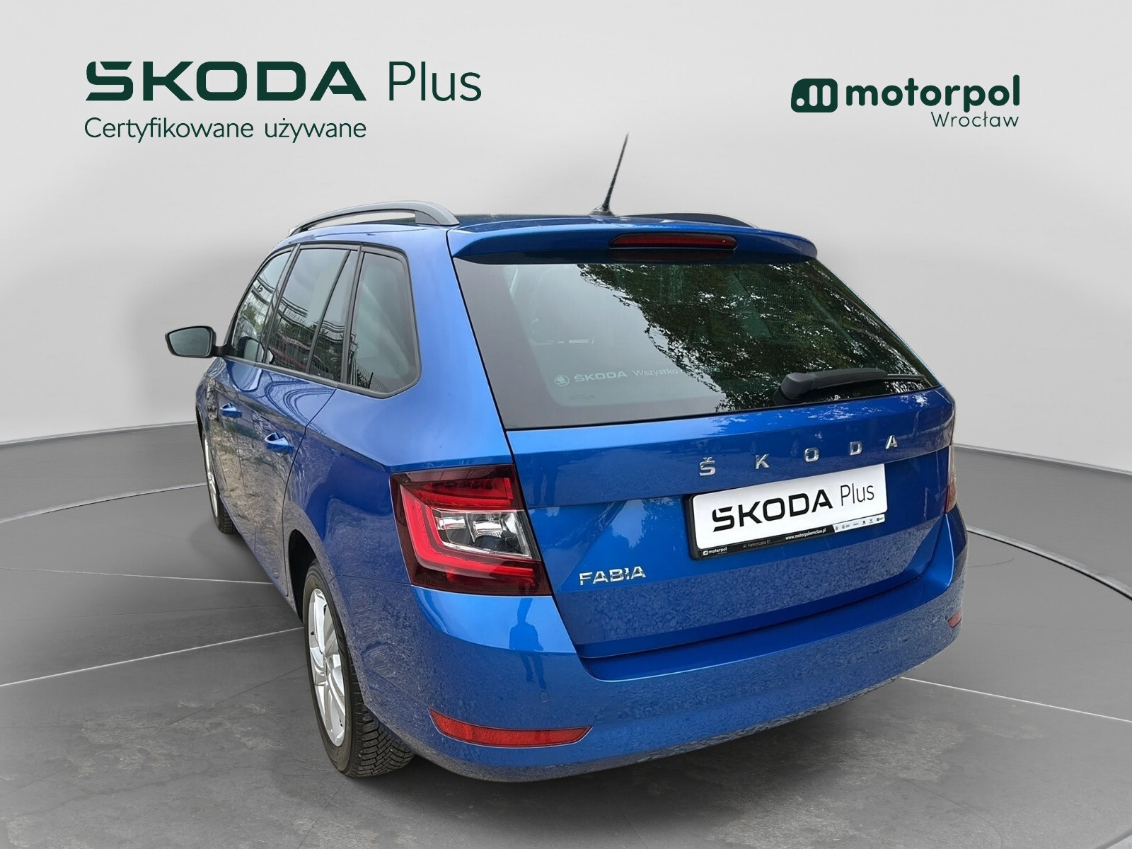kombi Ambition + Pakiety, Tempomat, Podgrzewane fotele, CarPlay