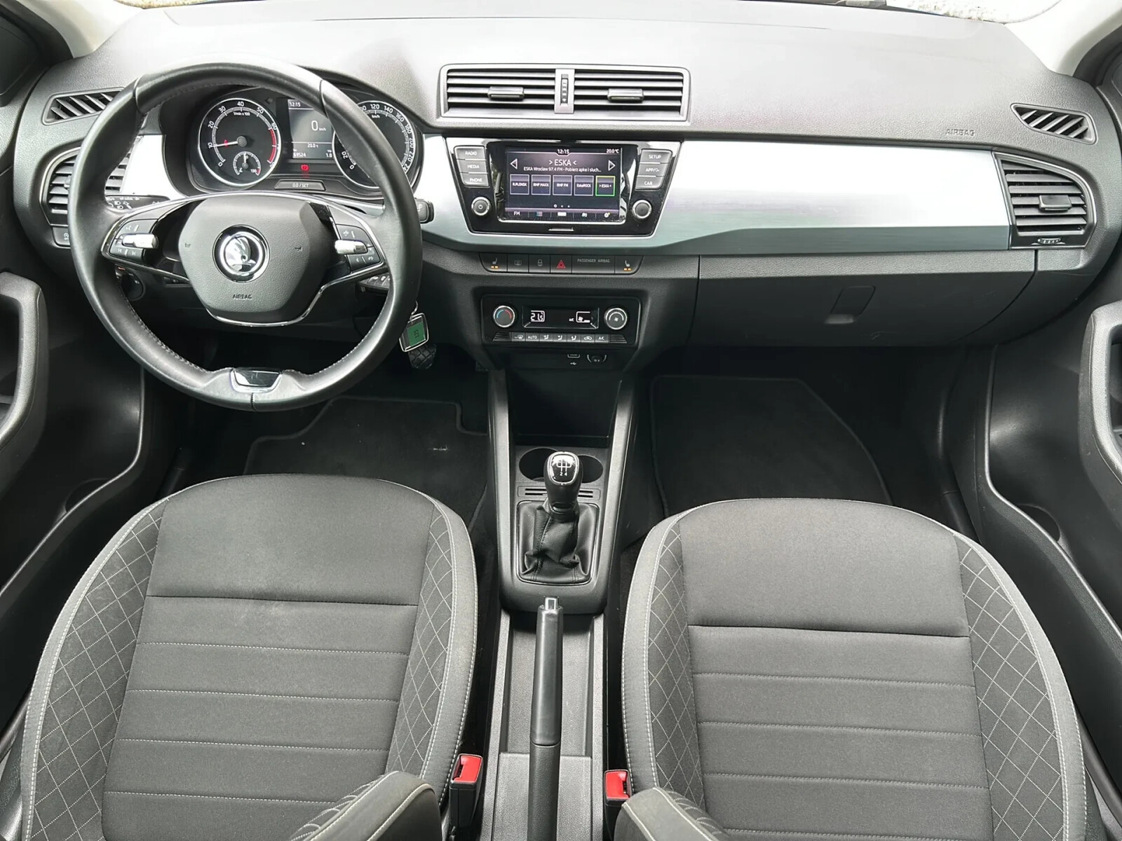 kombi Ambition + Pakiety, Tempomat, Podgrzewane fotele, CarPlay