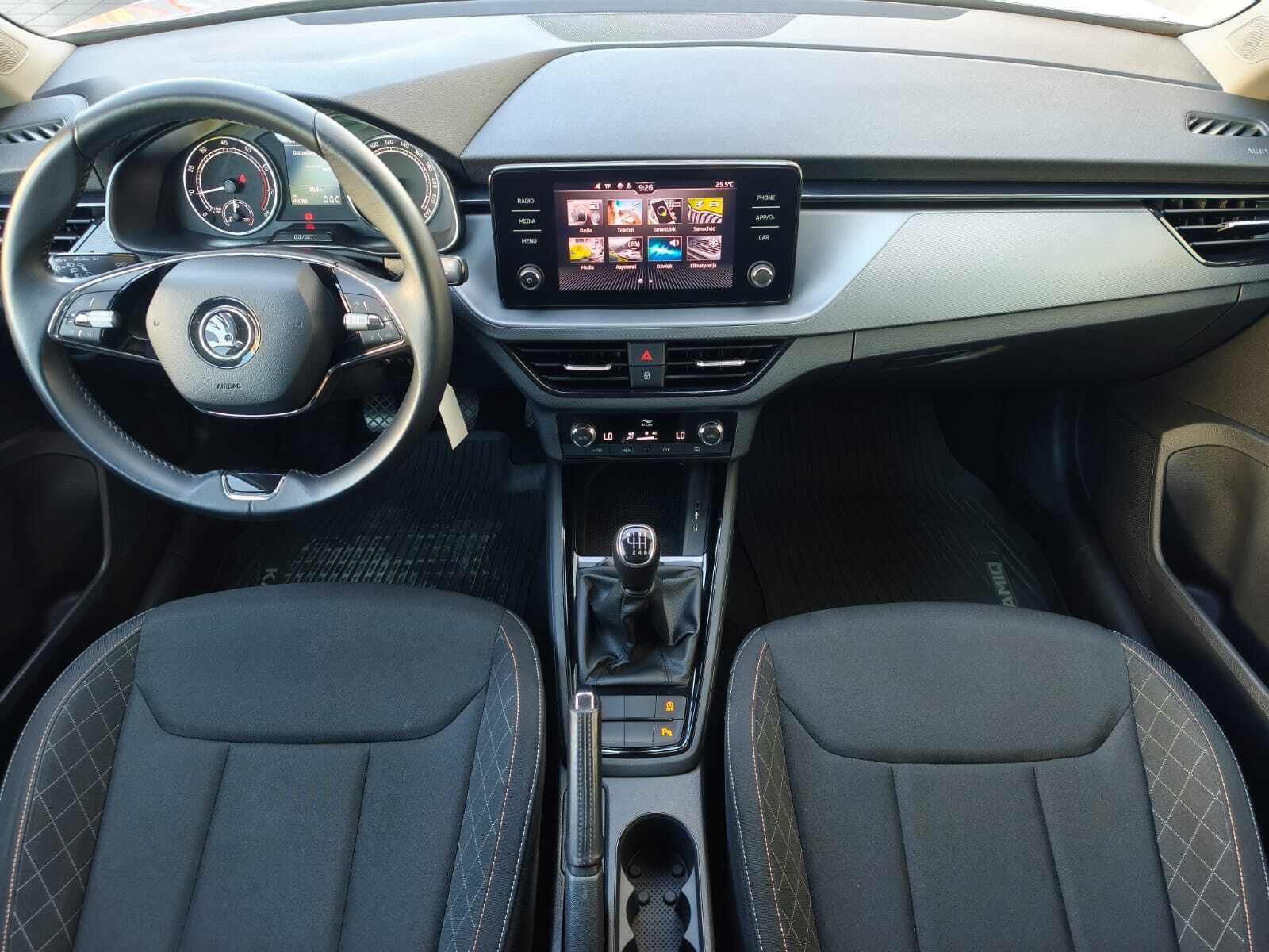 Ambition + Pakiet Comfort, Kamera cofania, CarPlay, Salon PL, 1 wł.