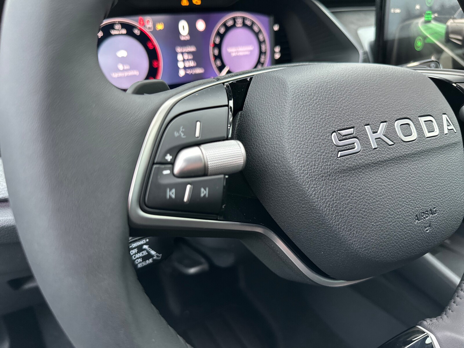 DRIVE Selection 2.0 TDI 150KM DSG Suedia Nawigacja Kamera 360 Matrix