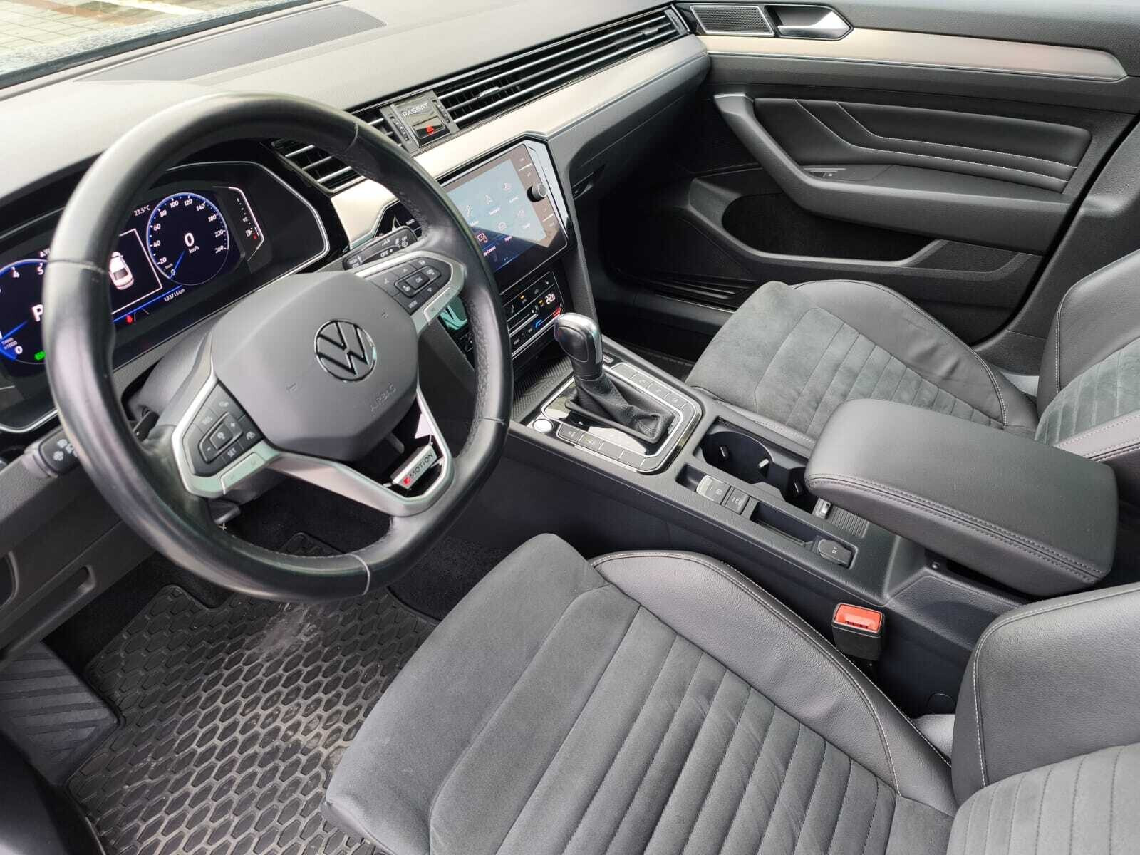 4x4 Elegance + Pakiety, ACC, Kamera, DCC, LED Matrix, GPS, KEYLESS