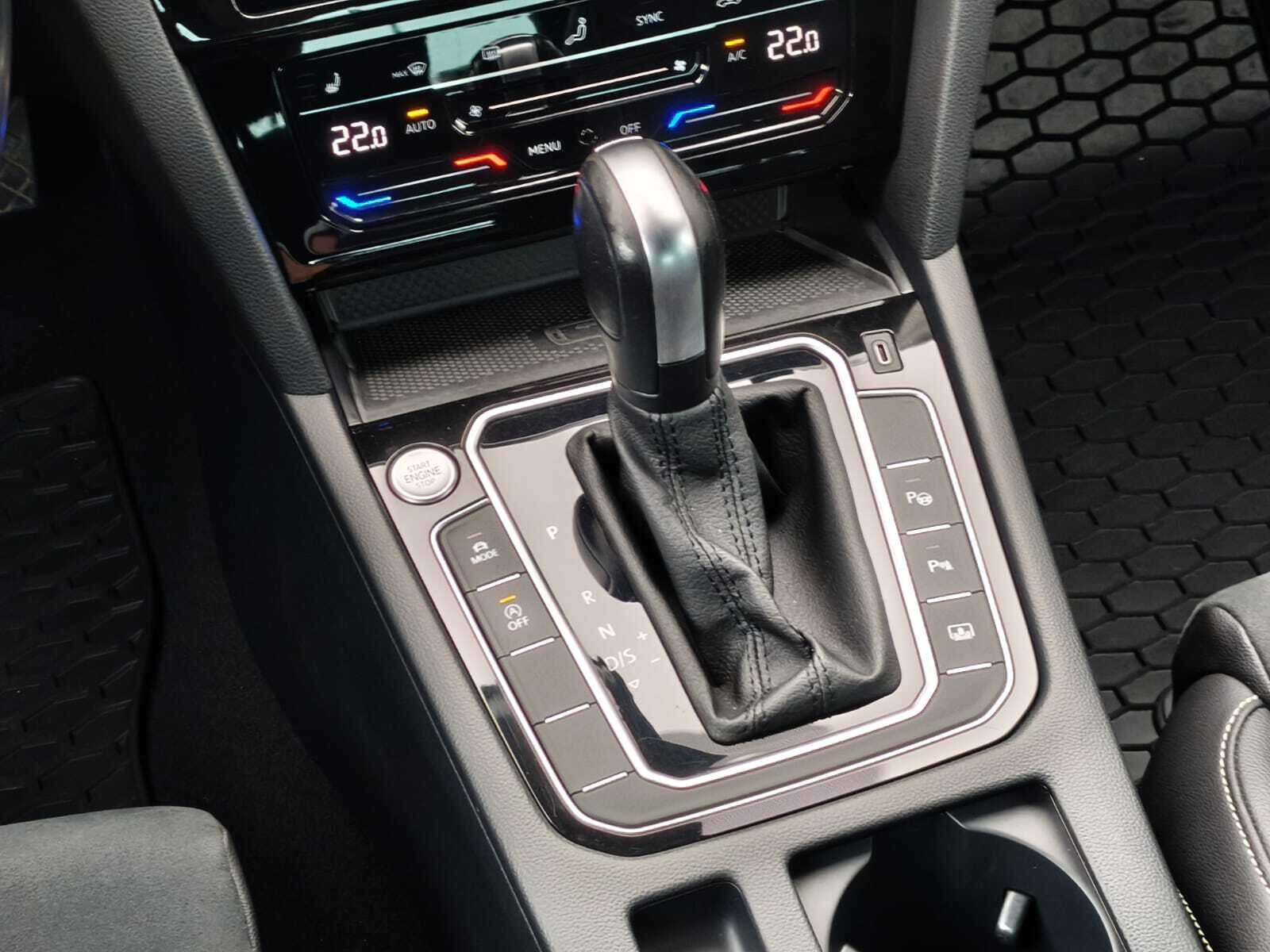 4x4 Elegance + Pakiety, ACC, Kamera, DCC, LED Matrix, GPS, KEYLESS
