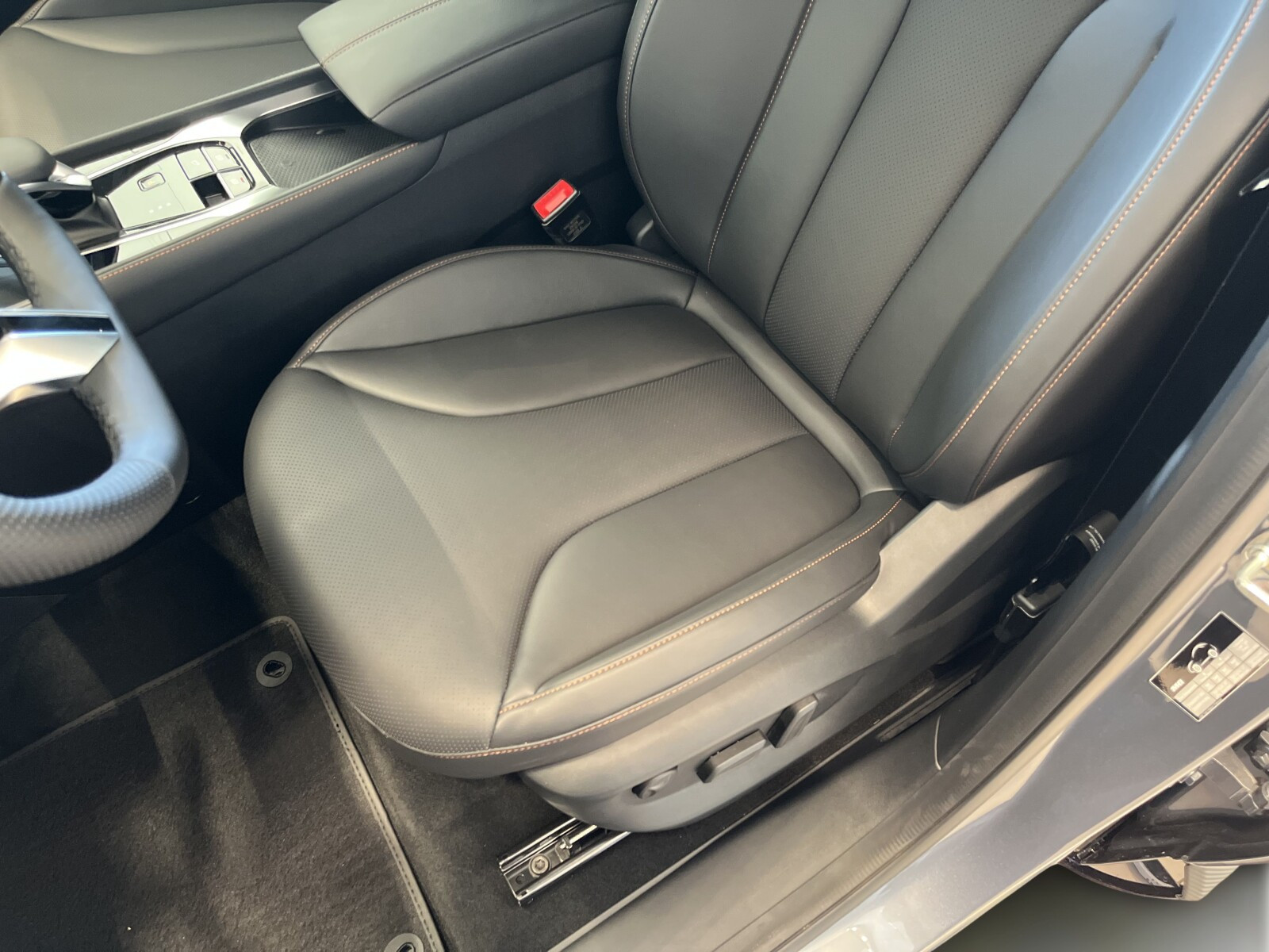 HEV+ Exclusive AT 224 KM Heat Pack
