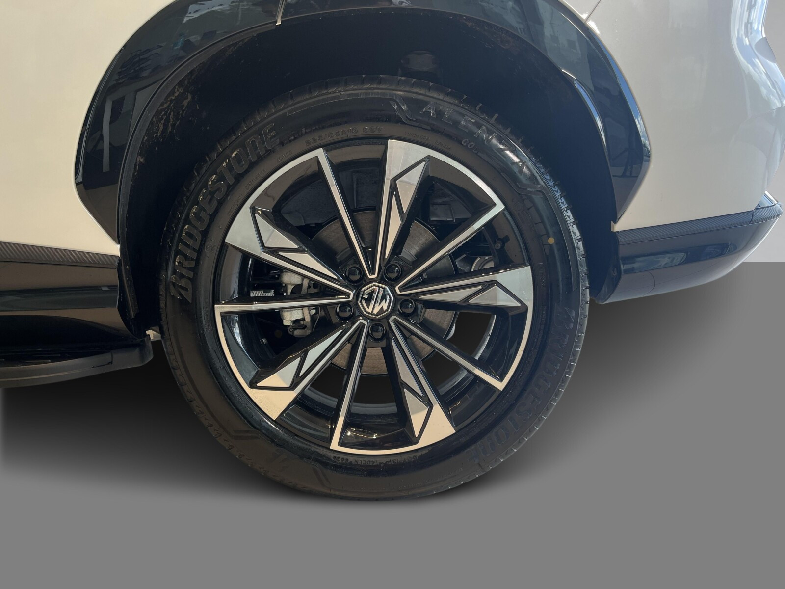 HEV+ Exclusive AT 224 KM Heat Pack DEMO