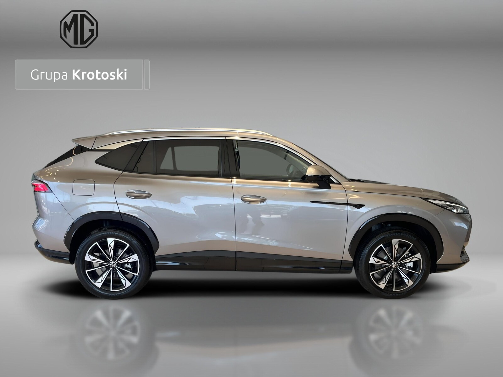 HEV+ Exclusive AT 224 KM DEMO
