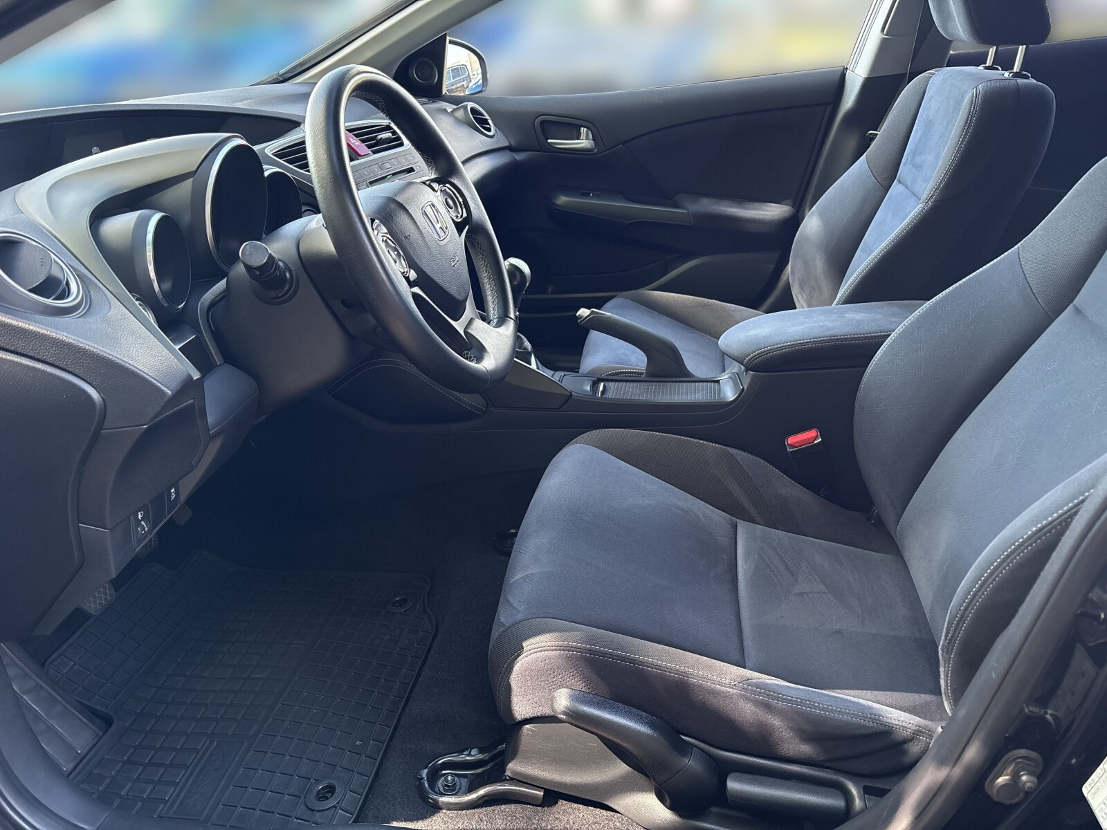 i-VTEC 142KM Tourer Sport | Climatronic | Kamera cofania | Bluetooth