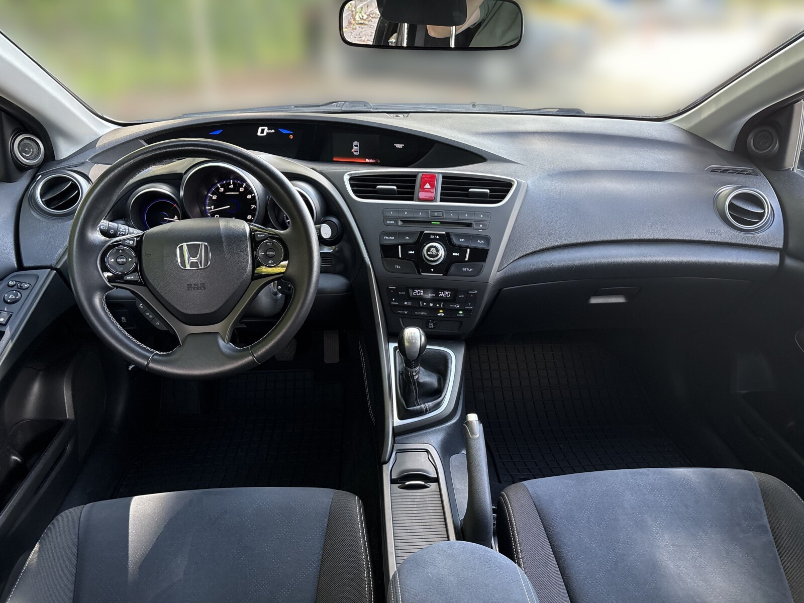 i-VTEC 142KM Tourer Sport | Climatronic | Kamera cofania | Bluetooth