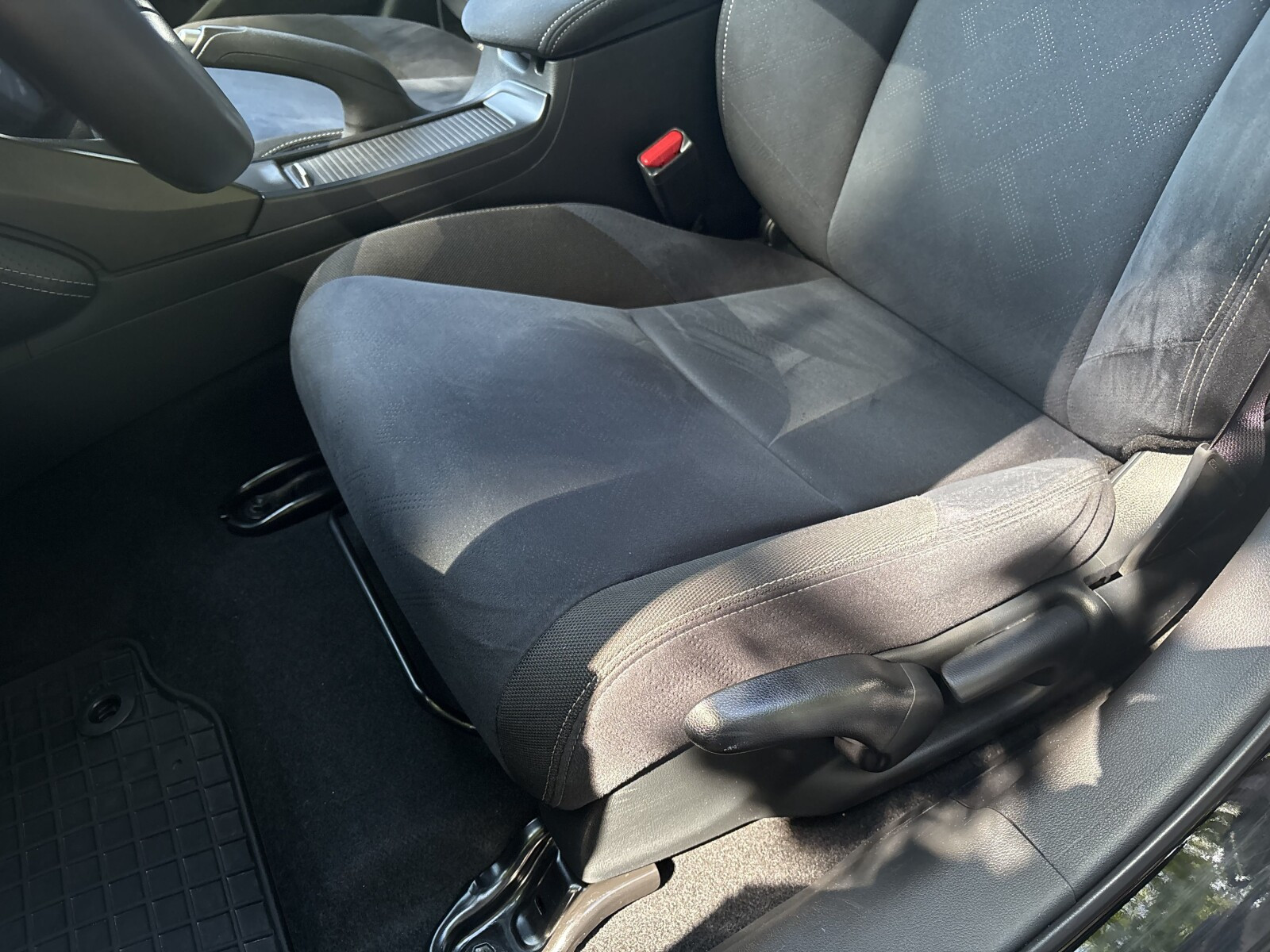 i-VTEC 142KM Tourer Sport | Climatronic | Kamera cofania | Bluetooth
