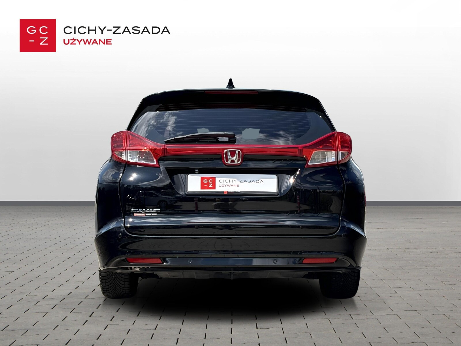 i-VTEC 142KM Tourer Sport | Climatronic | Kamera cofania | Bluetooth
