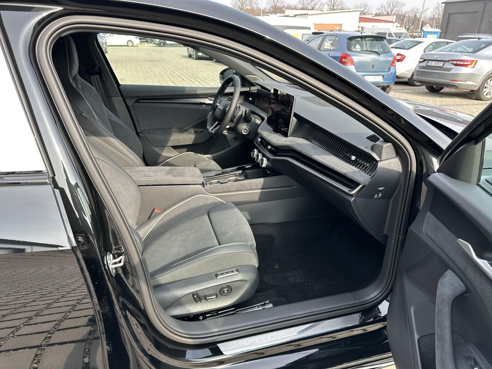 SPORTLINE 2.0 TDI 193KM 4x4 DCC Canton Hak ACC Head-Up