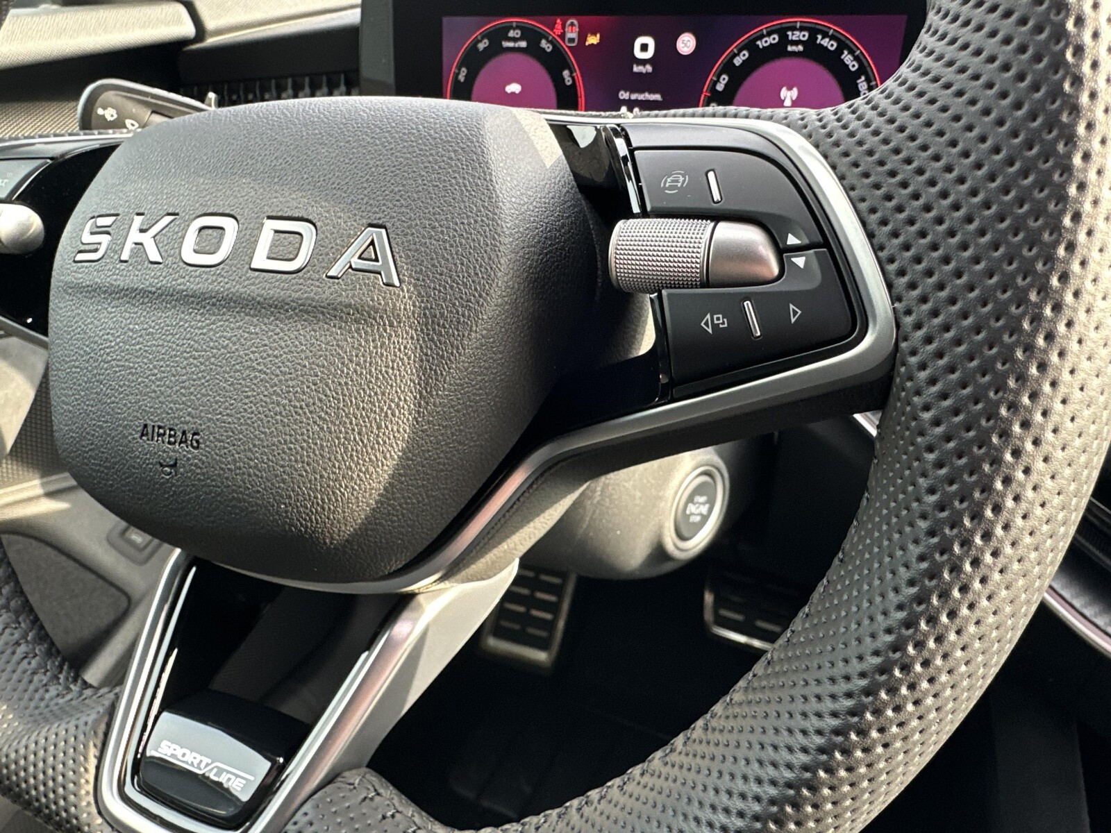 SPORTLINE 2.0 TDI 193KM 4x4 DCC Canton Hak ACC Head-Up