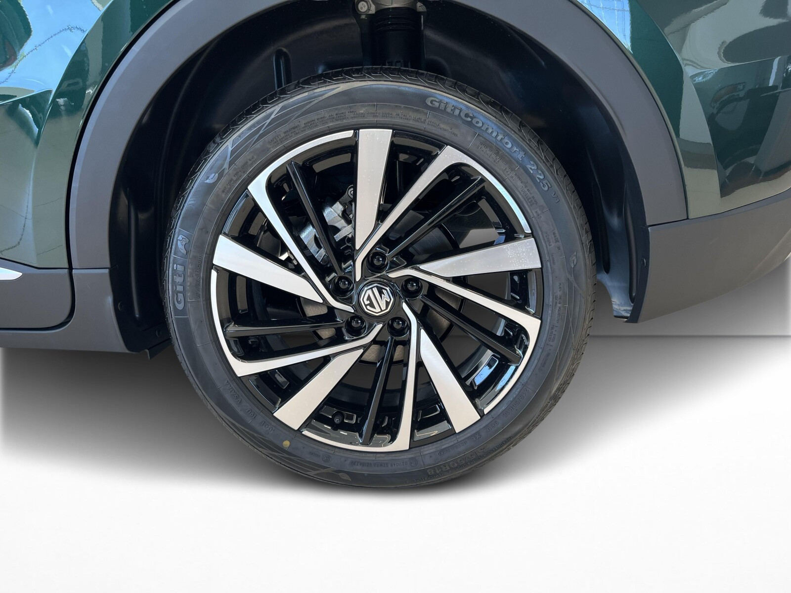 HEV+ AT&nbsp;Exclusive&nbsp;197&nbsp;KM