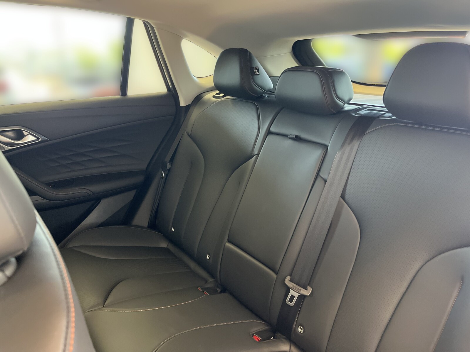 HEV+ Exclusive AT 224 KM Heat Pack