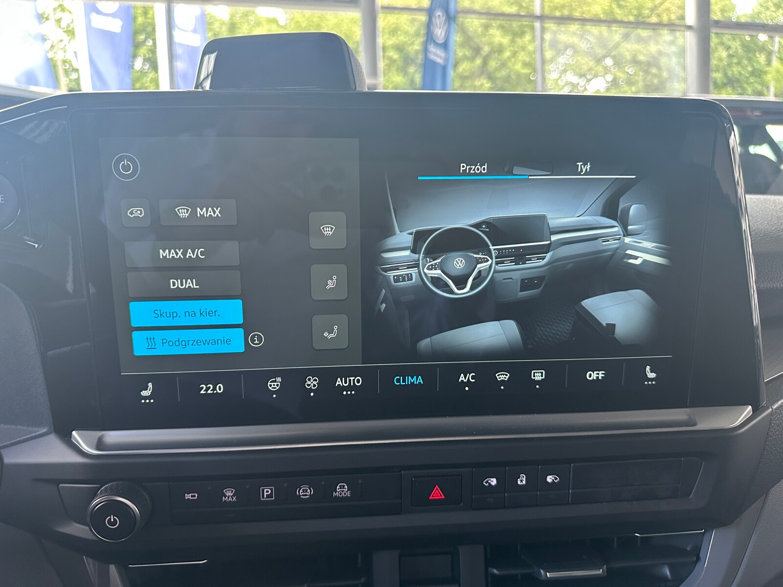 Style silnik: 2,5 l eHybrid 232 KM