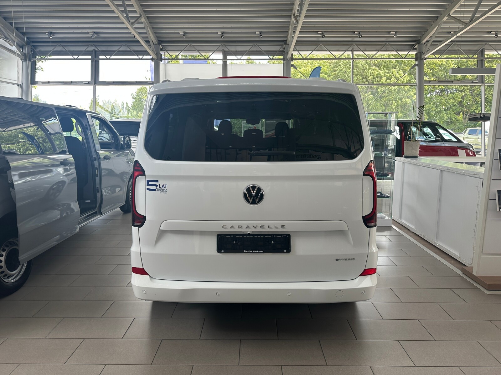 Style silnik: 2,5 l eHybrid 232 KM