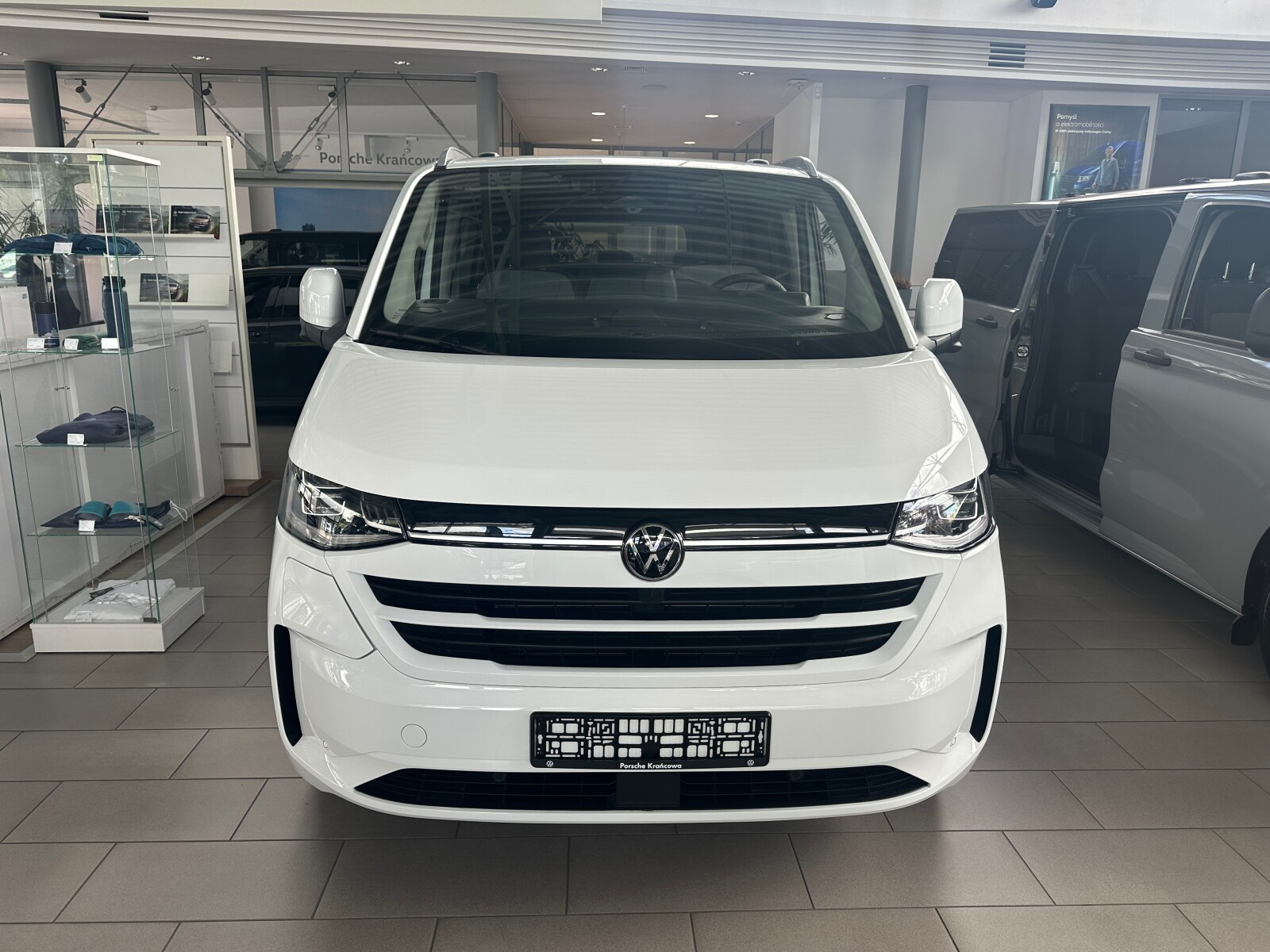 Style silnik: 2,5 l eHybrid 232 KM
