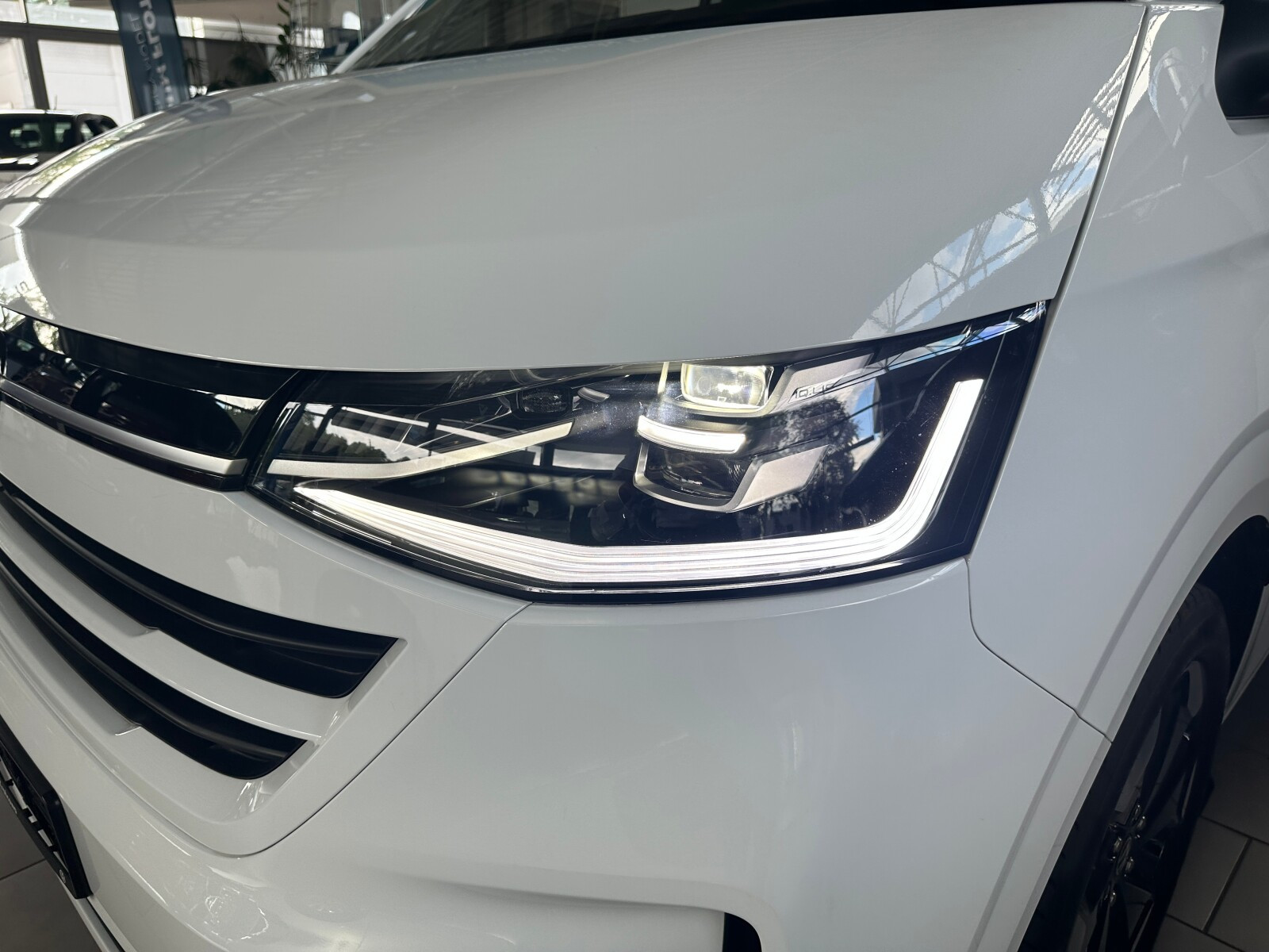 Style silnik: 2,5 l eHybrid 232 KM