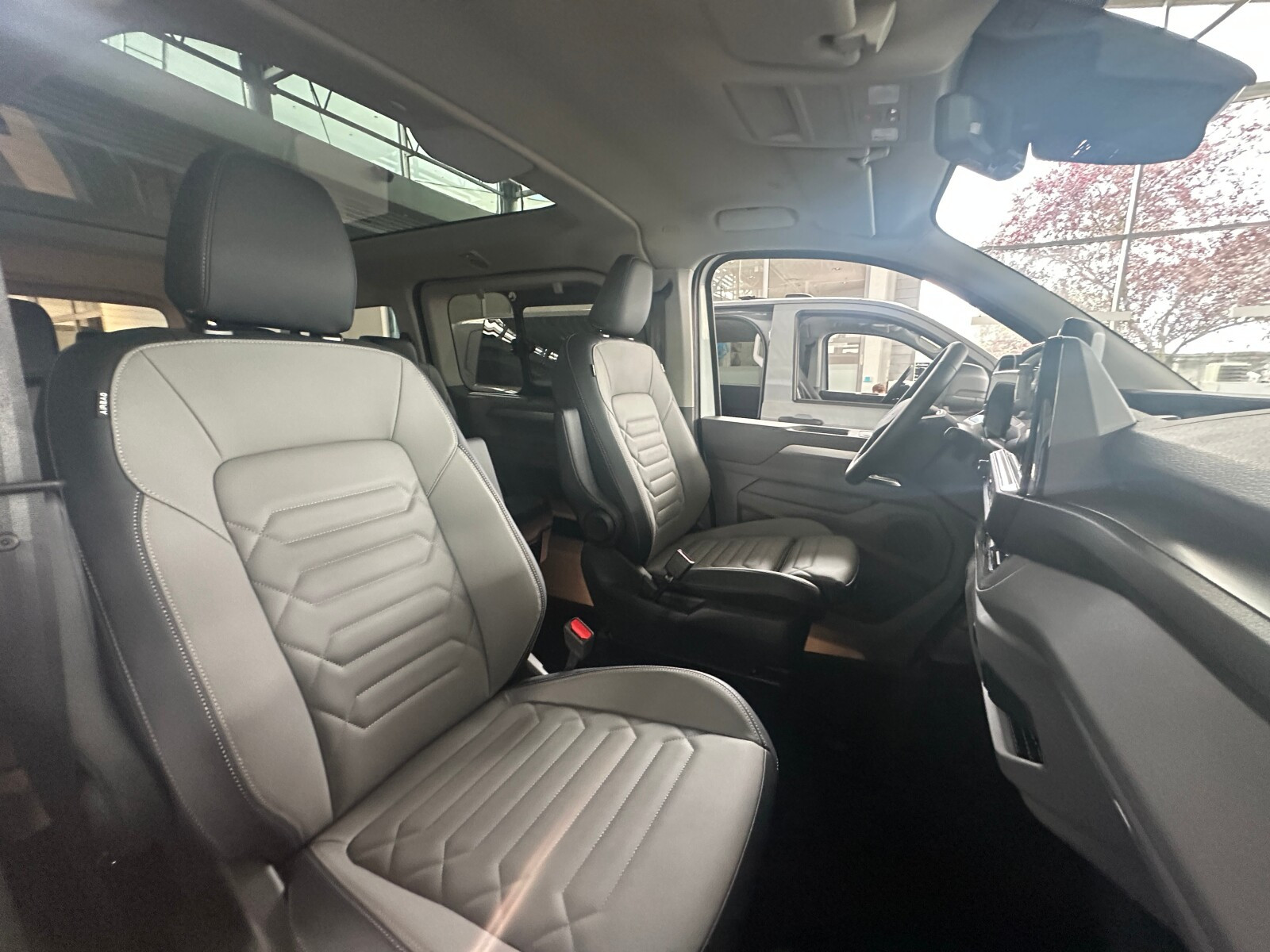 Style silnik: 2,5 l eHybrid 232 KM