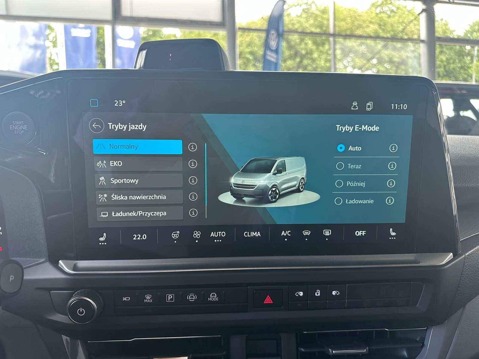 Style silnik: 2,5 l eHybrid 232 KM