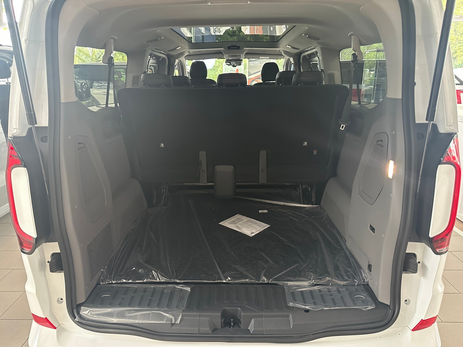 Style silnik: 2,5 l eHybrid 232 KM