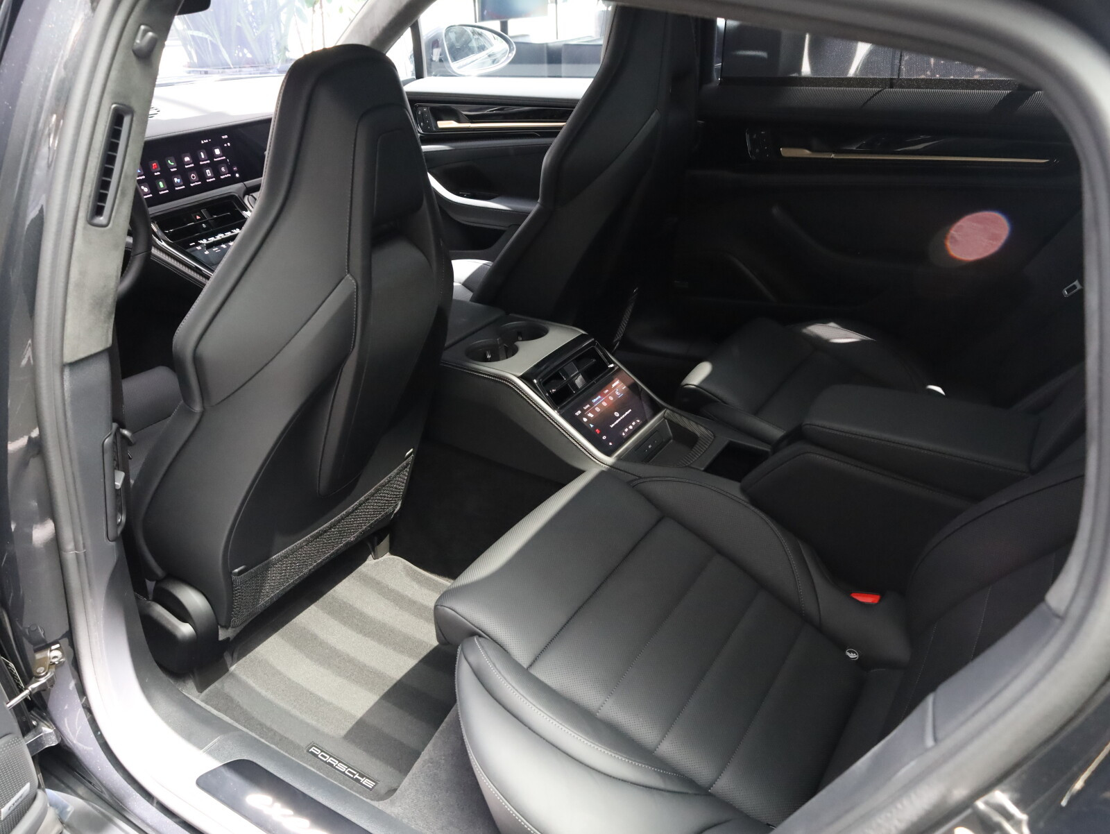 Executive 470KM ActiveRide/Skretna oś/SportDesign  WYNAJEM