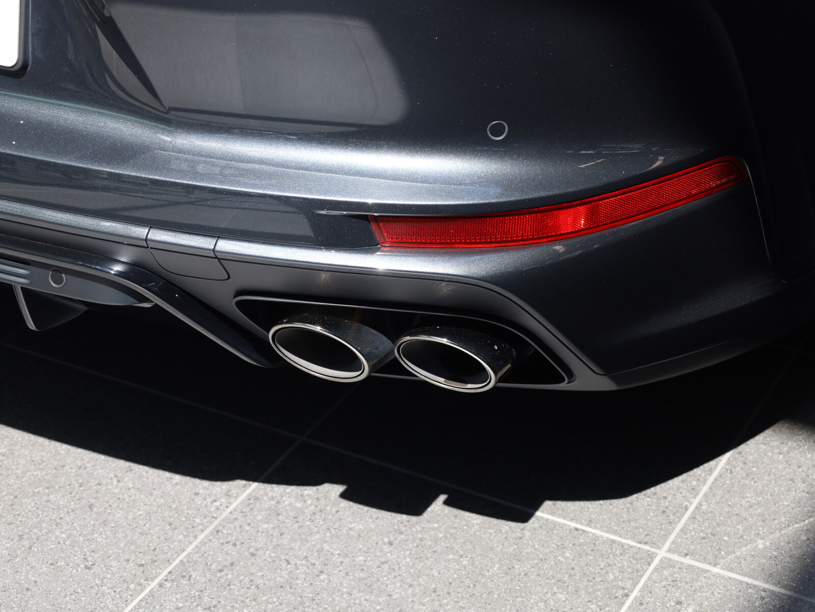 Executive 470KM ActiveRide/Skretna oś/SportDesign  WYNAJEM
