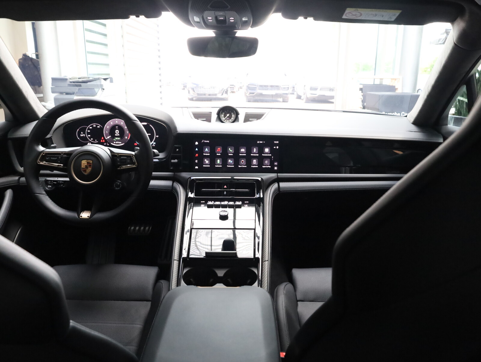Executive 470KM ActiveRide/Skretna oś/SportDesign  WYNAJEM