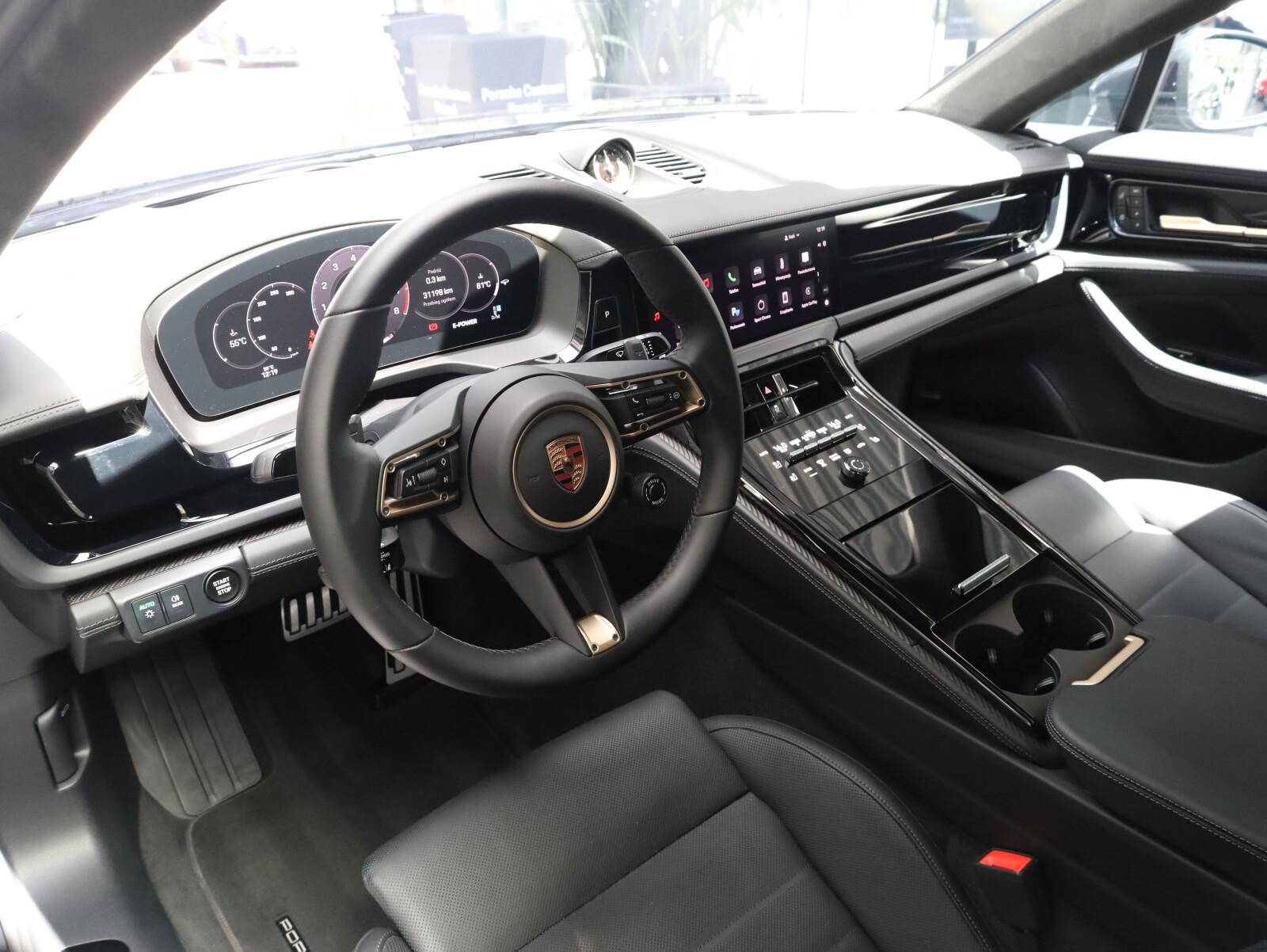 Executive 470KM ActiveRide/Skretna oś/SportDesign  WYNAJEM