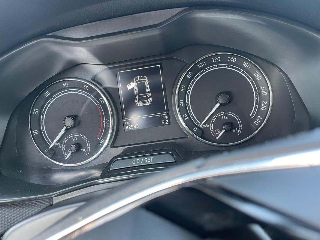 1.0 TSI Ambition 1,0 TSI 110KM podgrzewane siedzenia kamera cofania
