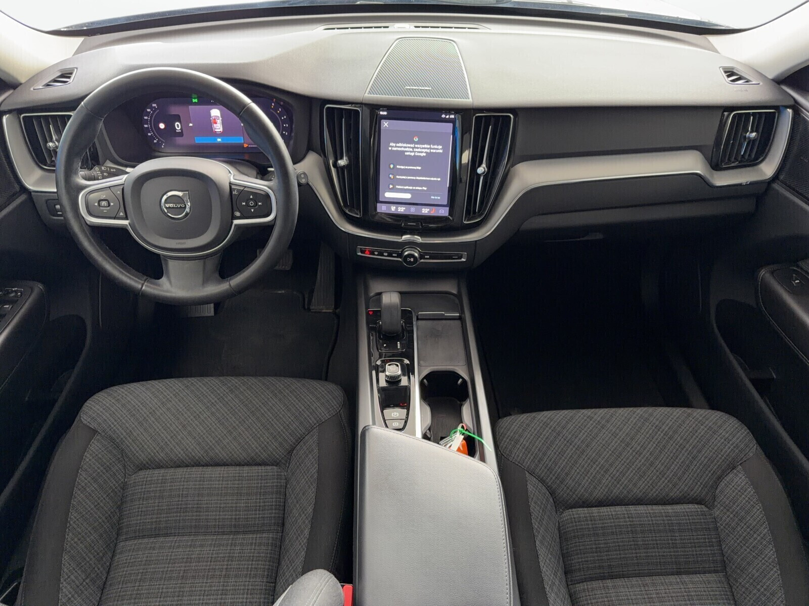 2.0 B4 D Momentum Pro AWD mhev 197 KM Automat FV Vat 23%