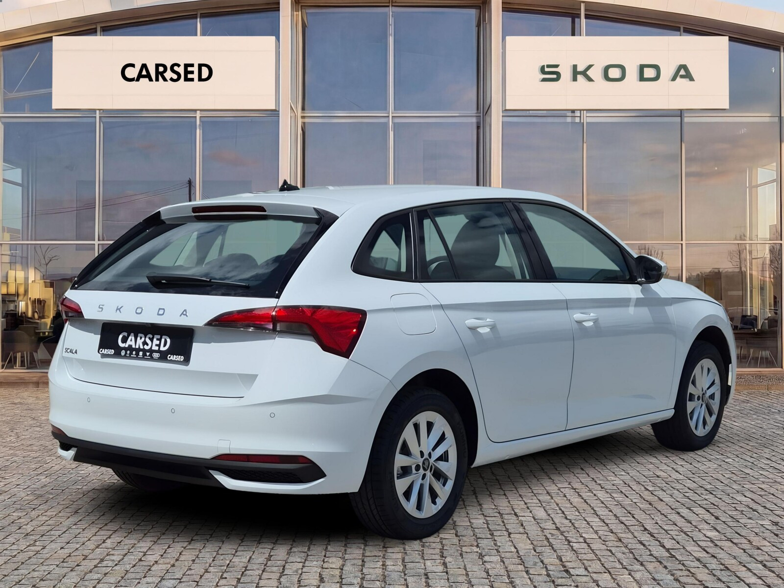 Drive 1.0 TSI DSG Auto z placu