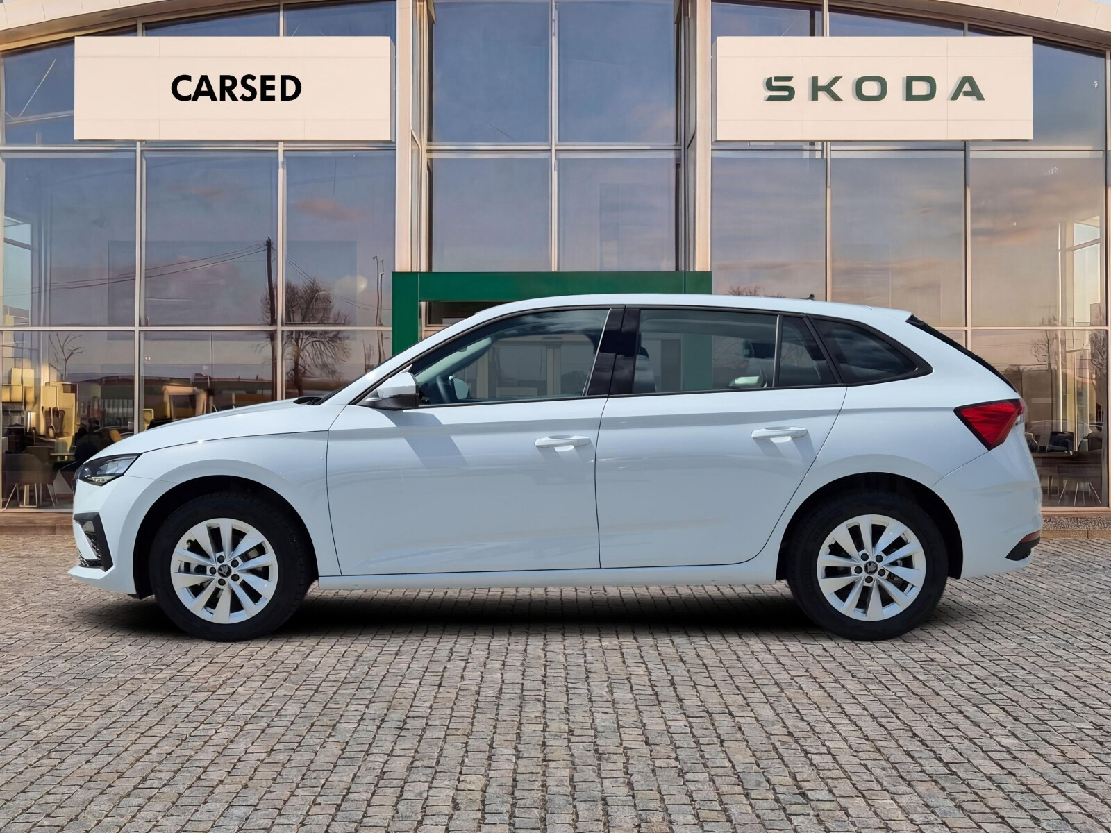 Drive 1.0 TSI DSG Auto z placu