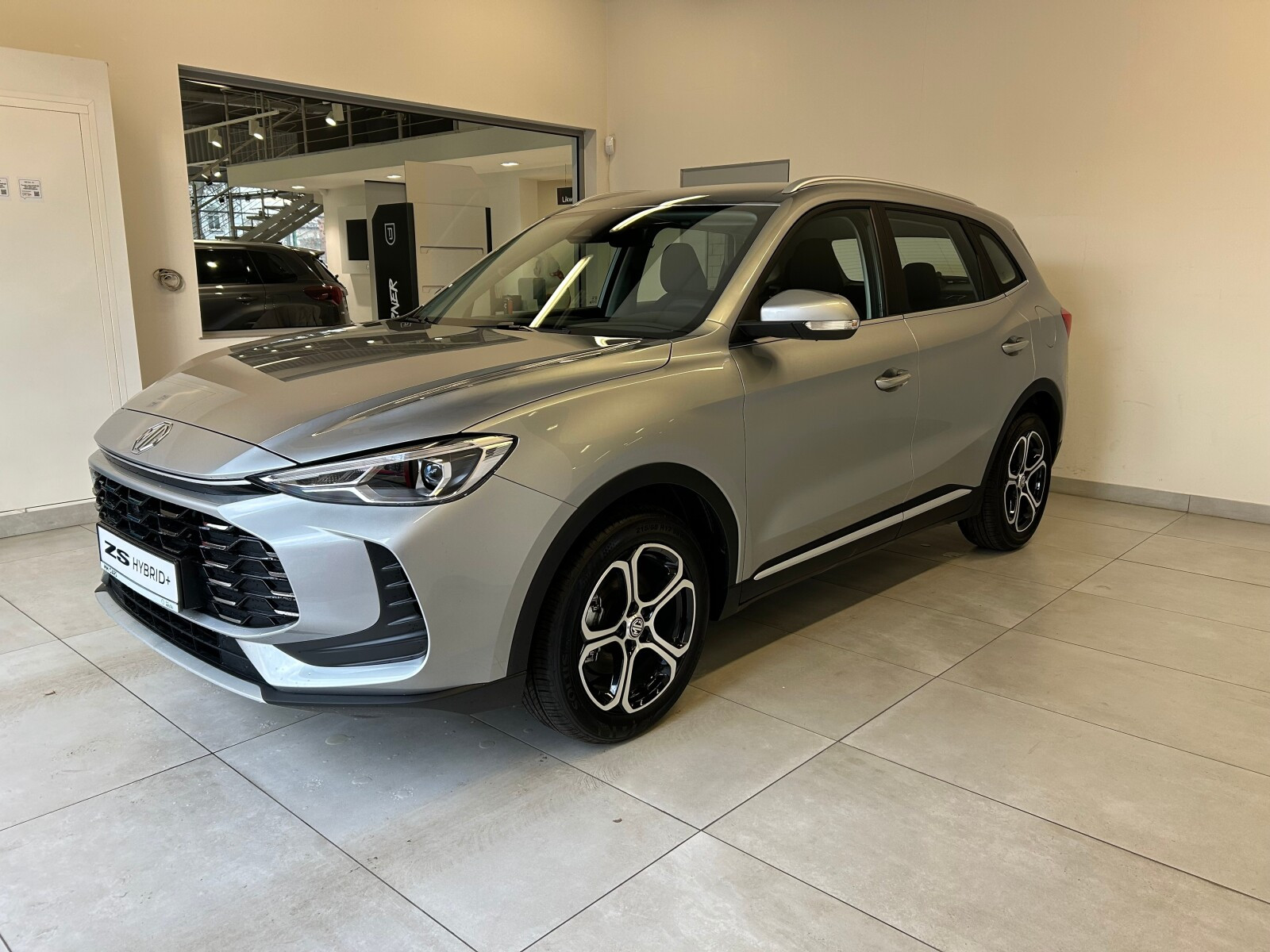 MG ZS Hybrid+