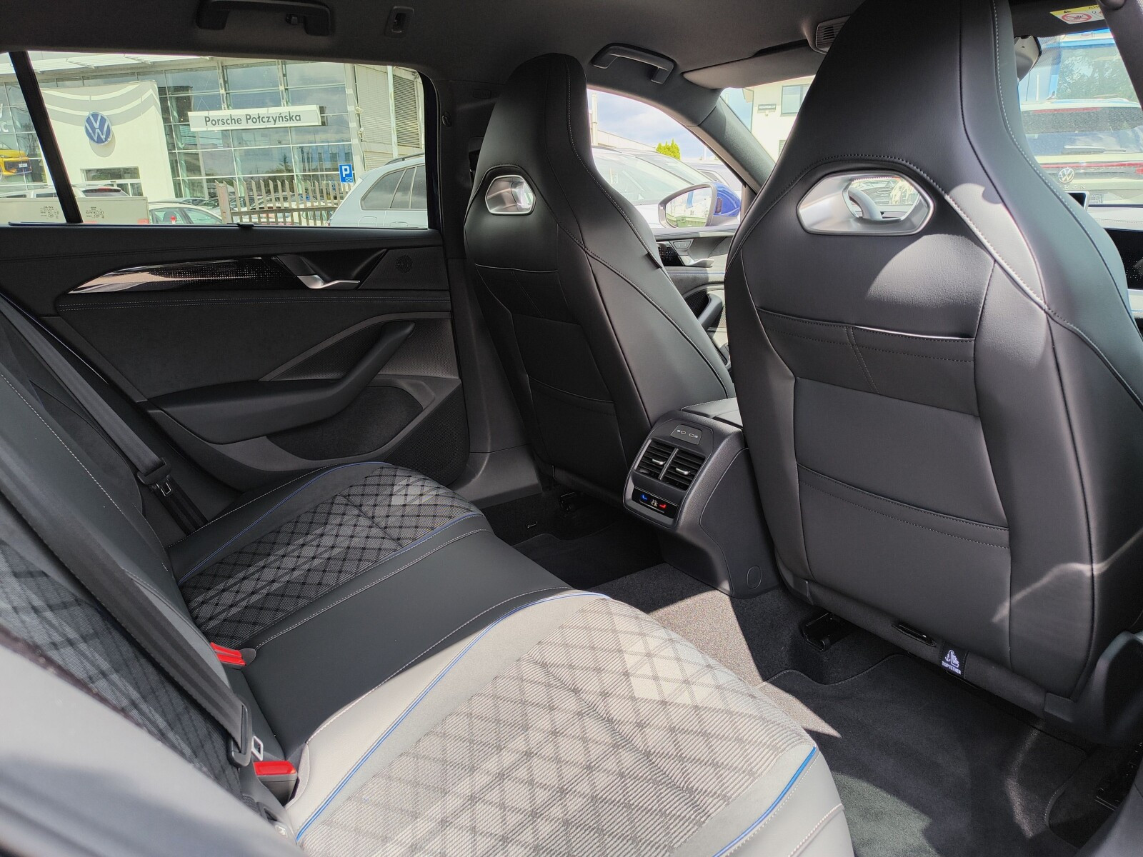 2.0 TDI 193KM 4Mot R-Line DSG, FV23%, Gwarancja