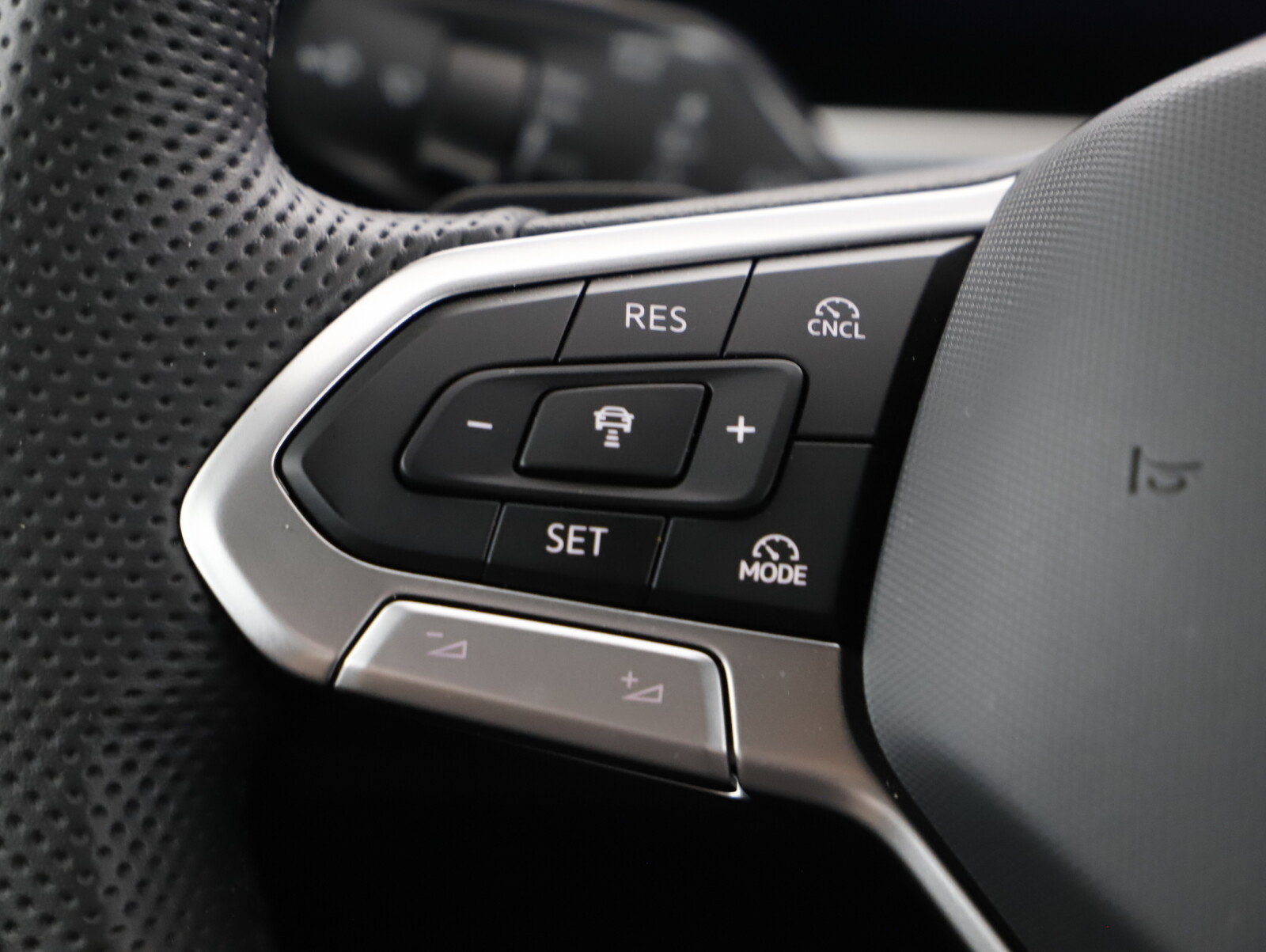 2.0 TDI SCR 4Mot. R-Line DSG, 193KM, FV-23%