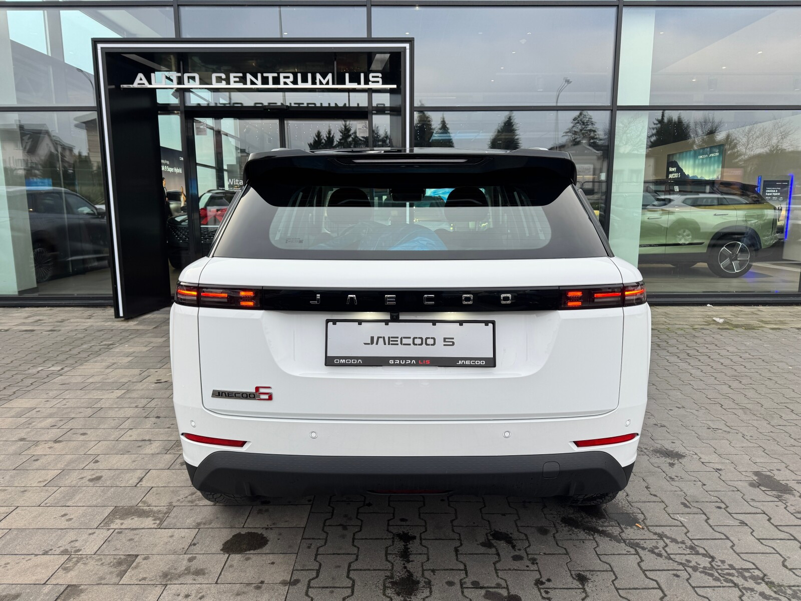 Jaecoo 5 Premium Snow White z jasnym wnętrzem