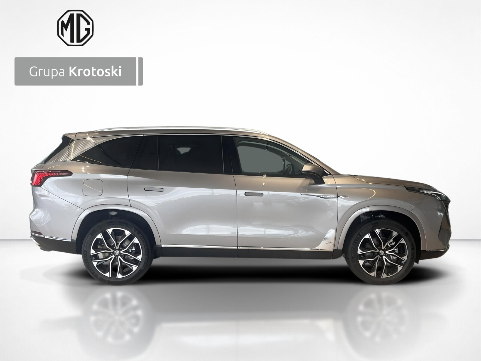 PHEV AT&nbsp;Exclusive 299&nbsp;KM