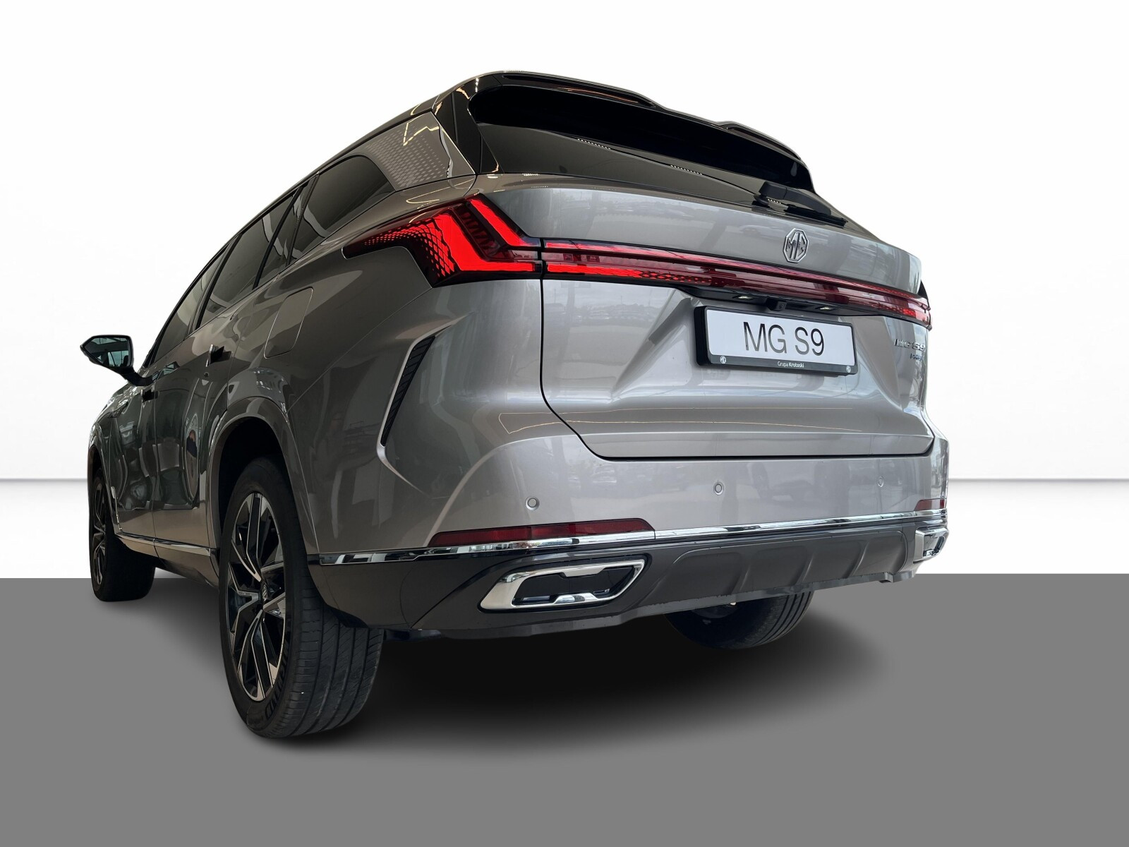 PHEV AT&nbsp;Exclusive 299&nbsp;KM