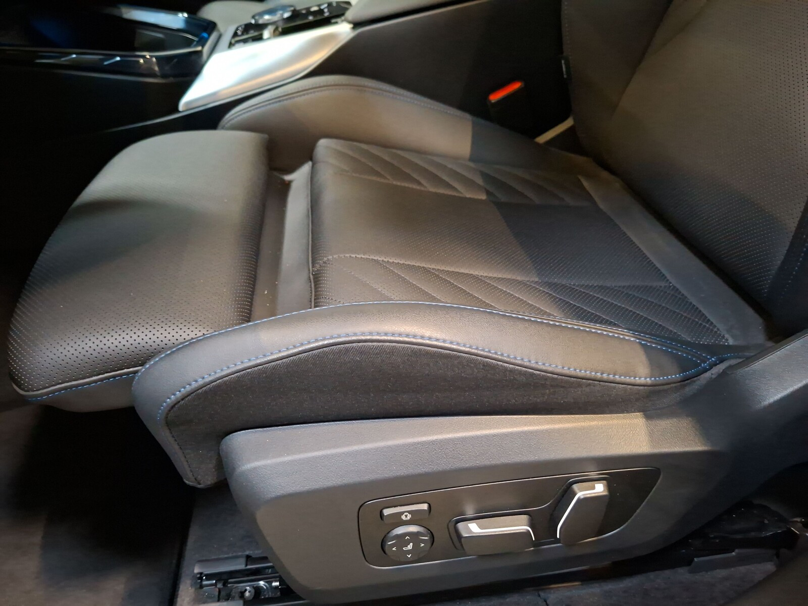 20 i xdrive M pakiet&nbsp;l KAMERA WEWNĘTRZNA l Kamery360 l Hak