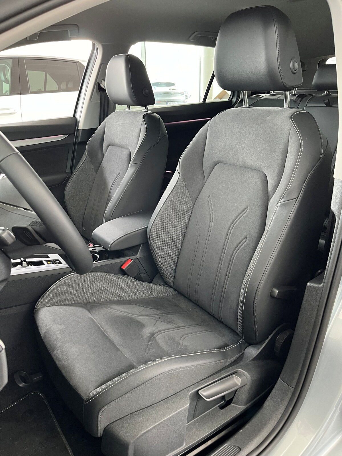 Variant Life Plus 2.0 TDI 150 KM DSG / HAK / LED Plus / Sport Comfort