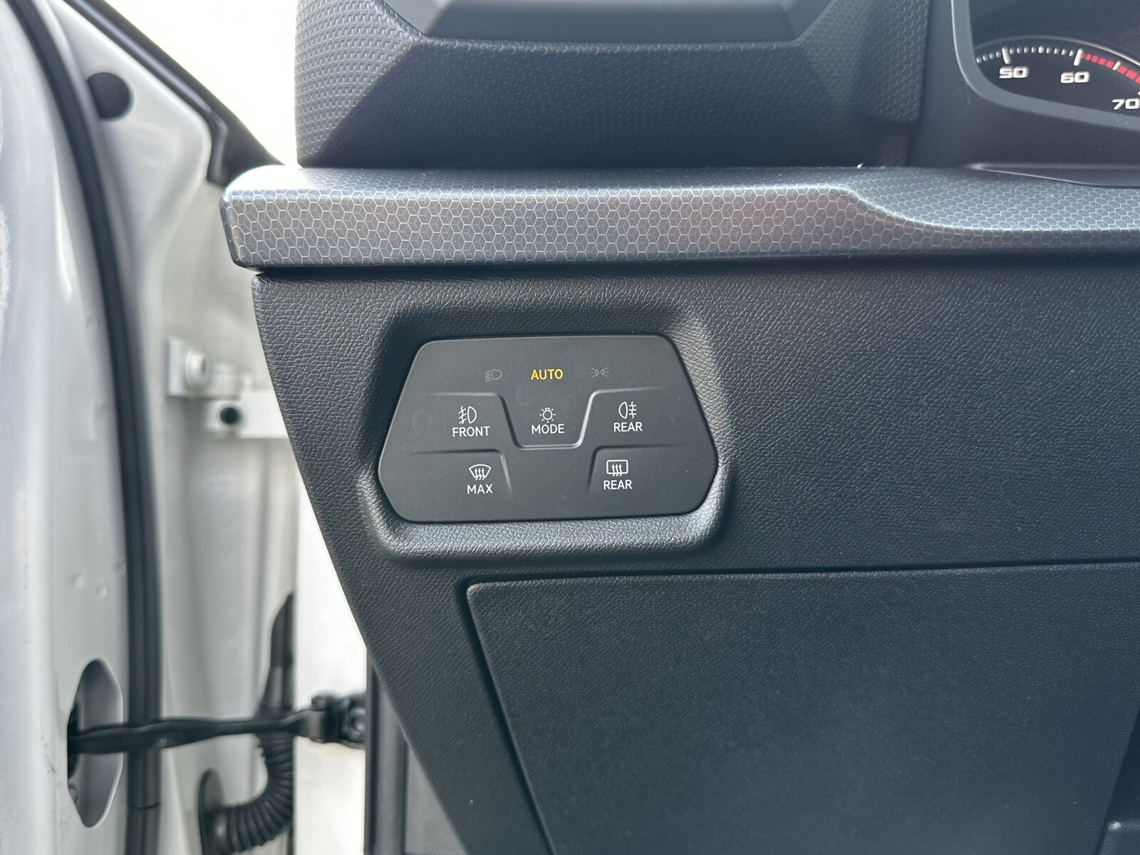 1.0 TSI 110KM Pakiet Vision Pakiet Zimowy Kamera cofania FV23%