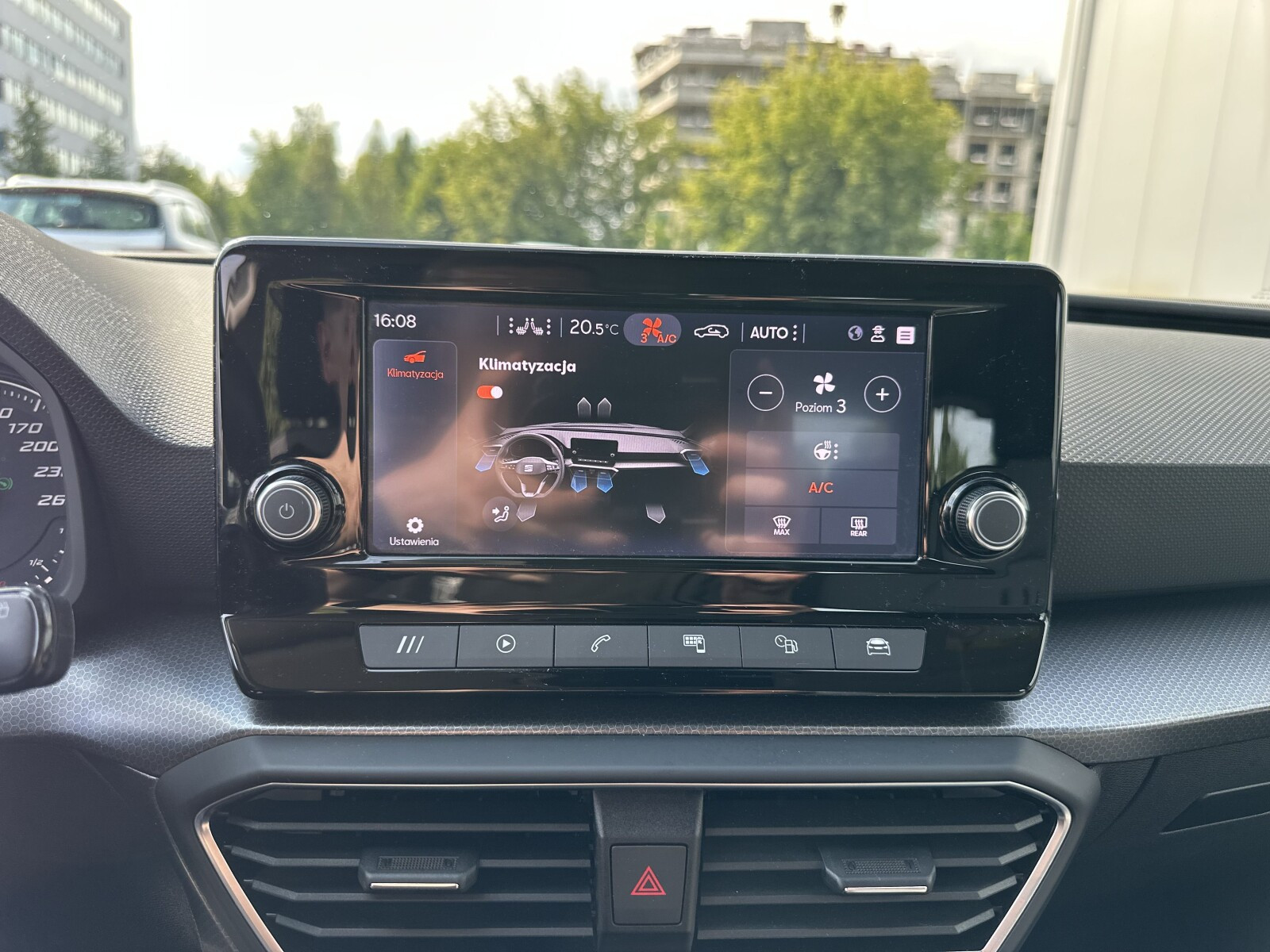 1.0 TSI 110KM Pakiet Vision Pakiet Zimowy Kamera cofania FV23%
