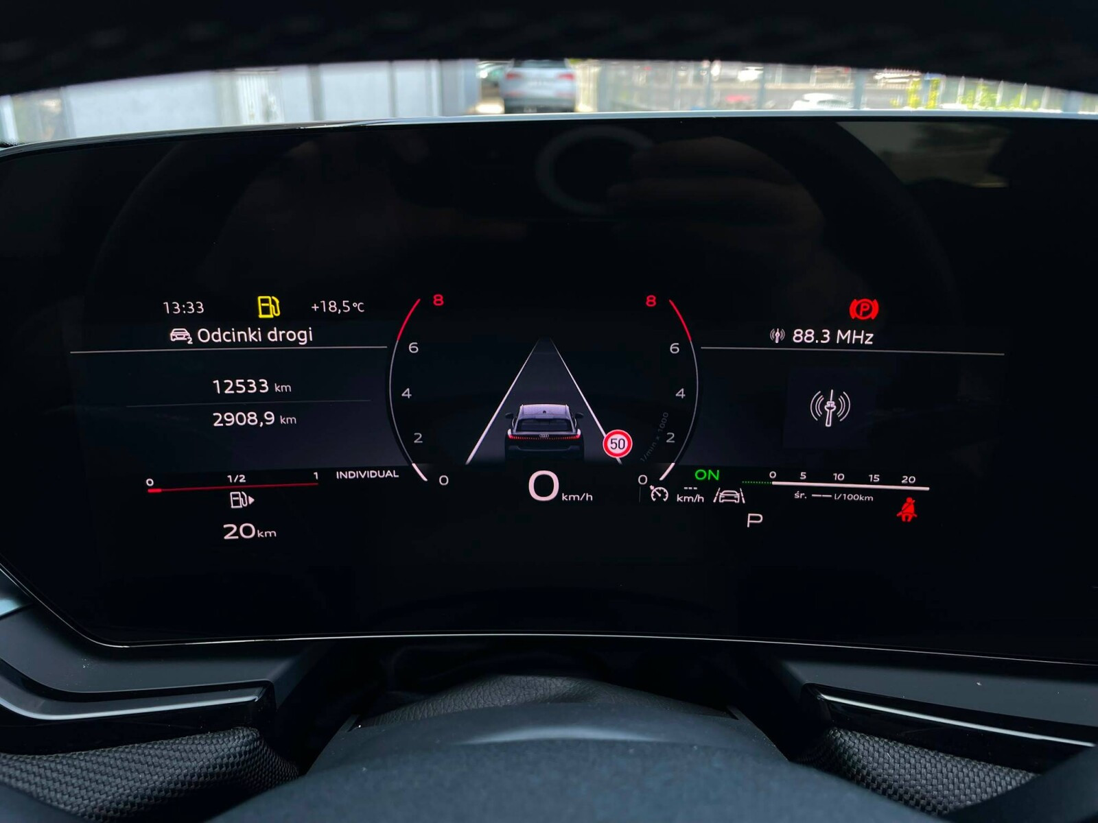 Światła LED || Virtual Cockpit Plus || El. klapa bagażnika || S-LINE